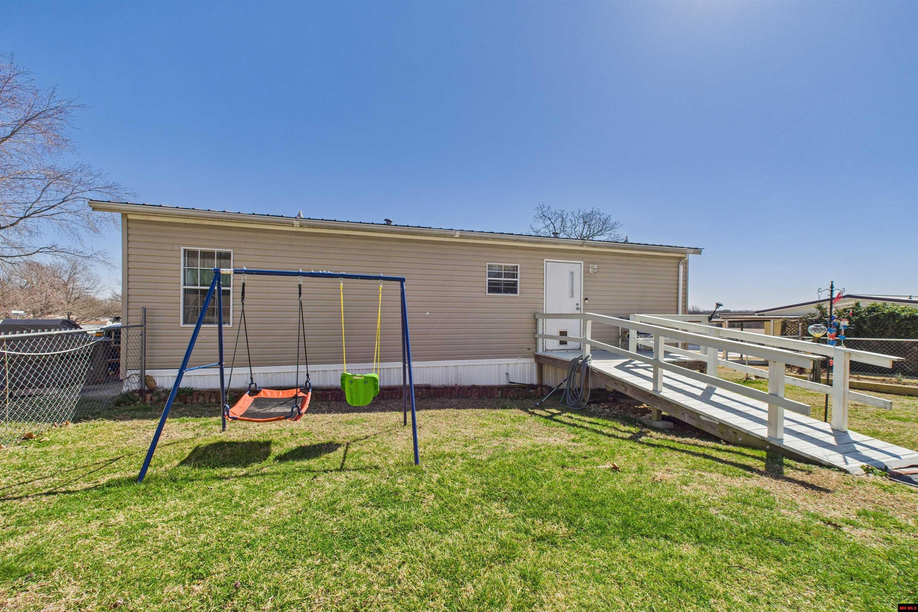 32 HAL DRIVE Mountain Home, AR