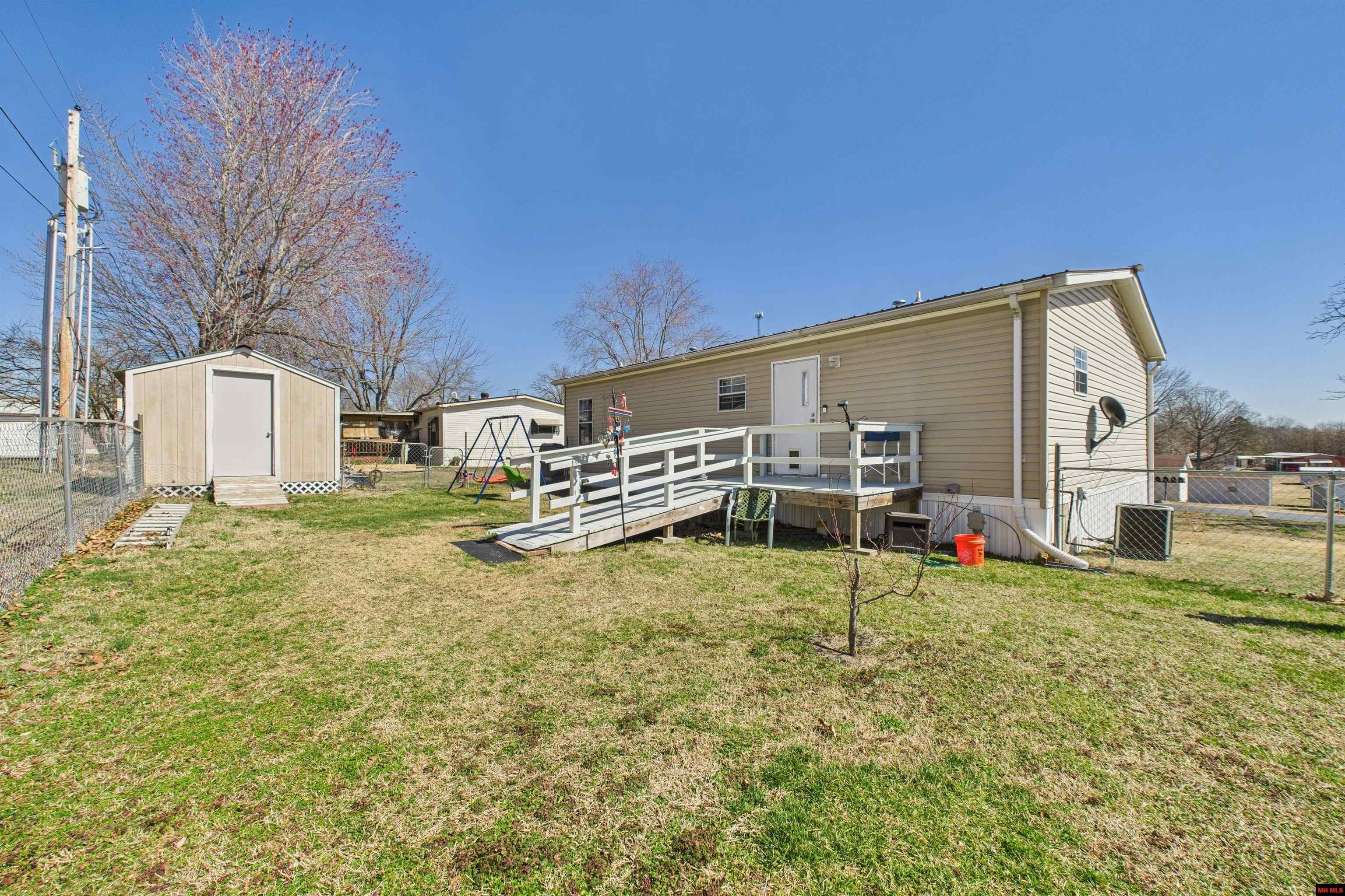 32 HAL DRIVE Mountain Home, AR