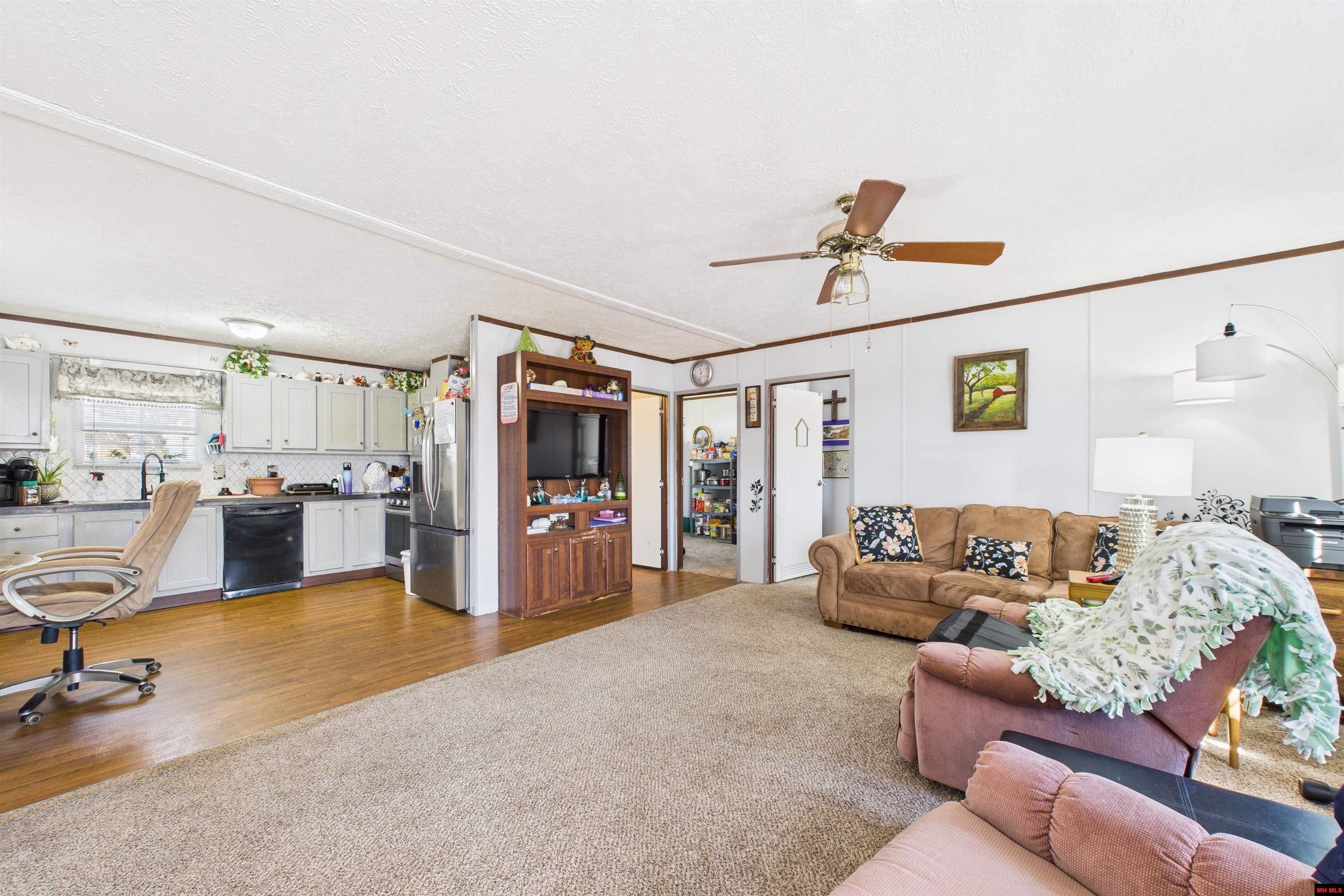 32 HAL DRIVE Mountain Home, AR