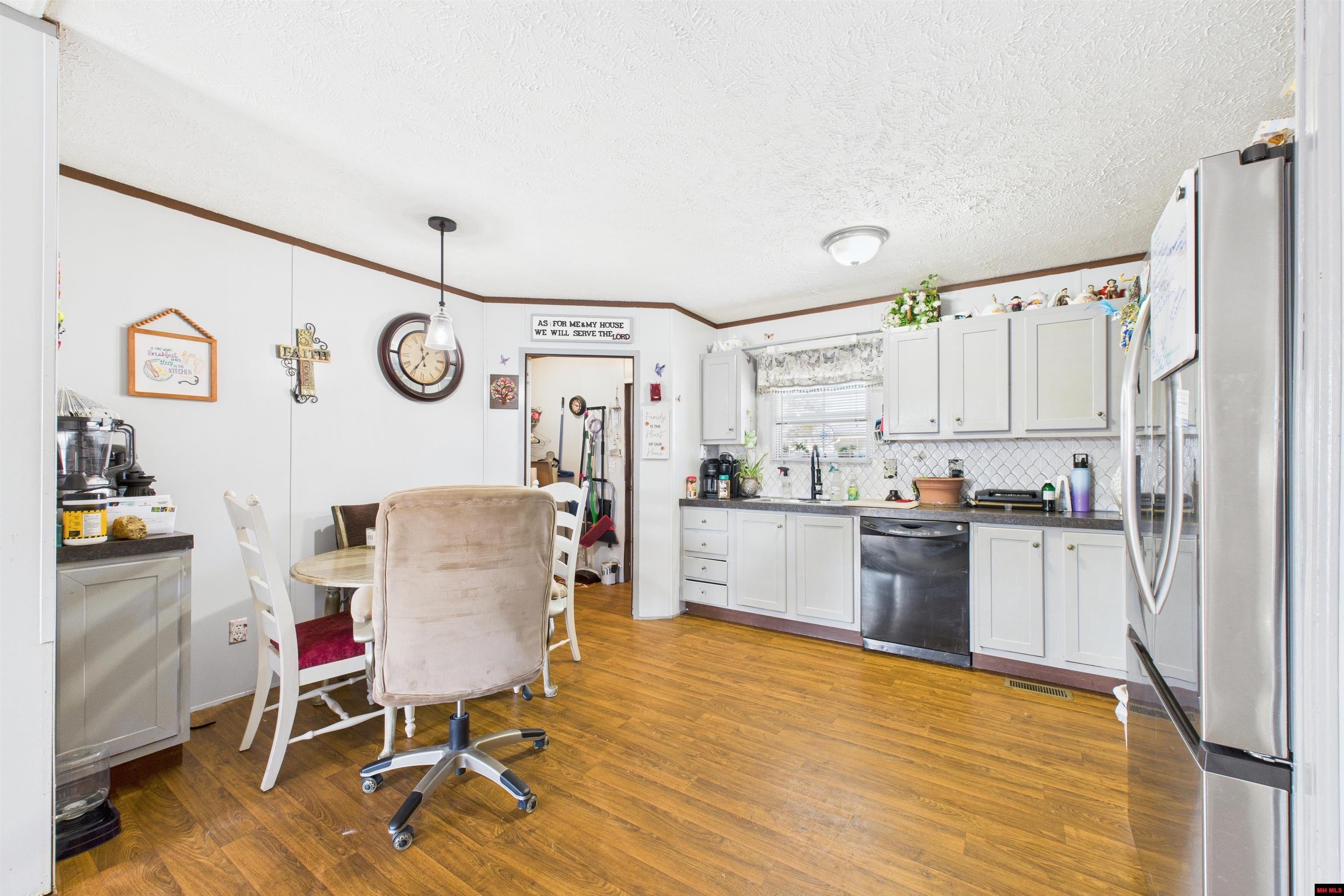 32 HAL DRIVE Mountain Home, AR