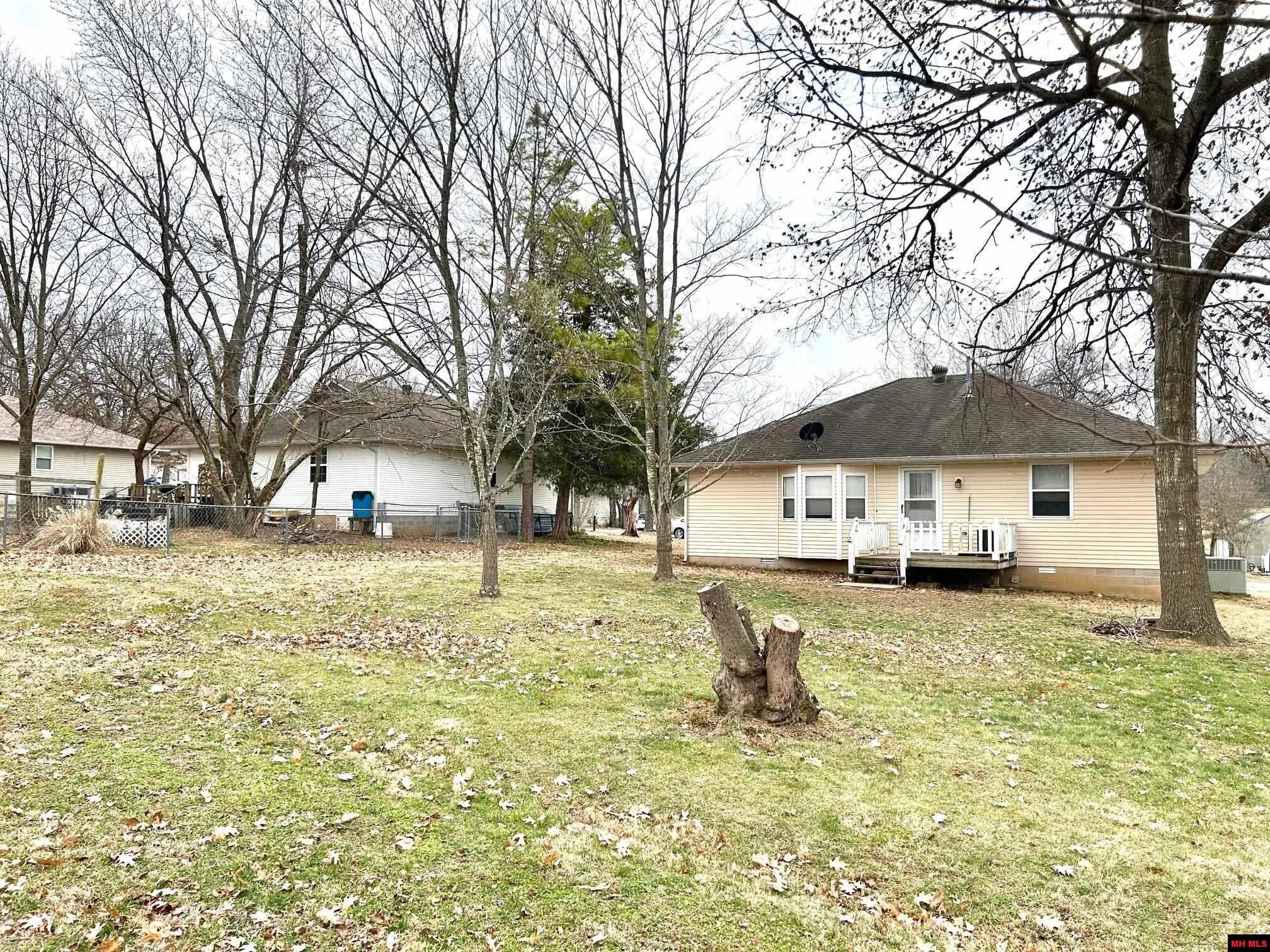 305 WALNUT STREET Flippin, AR