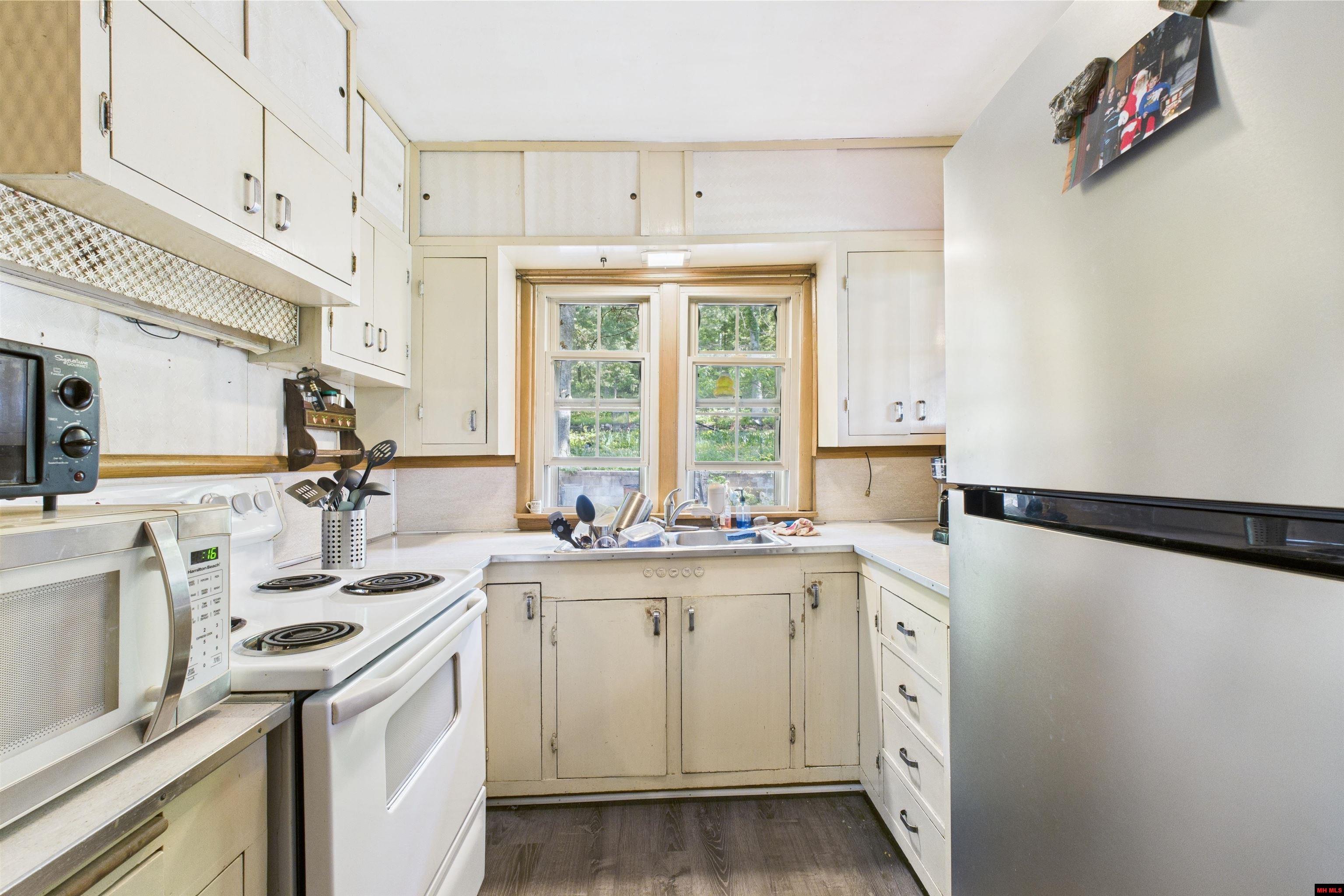 532 McCRACKEN RIDGE ROAD Mountain Home, AR 72653