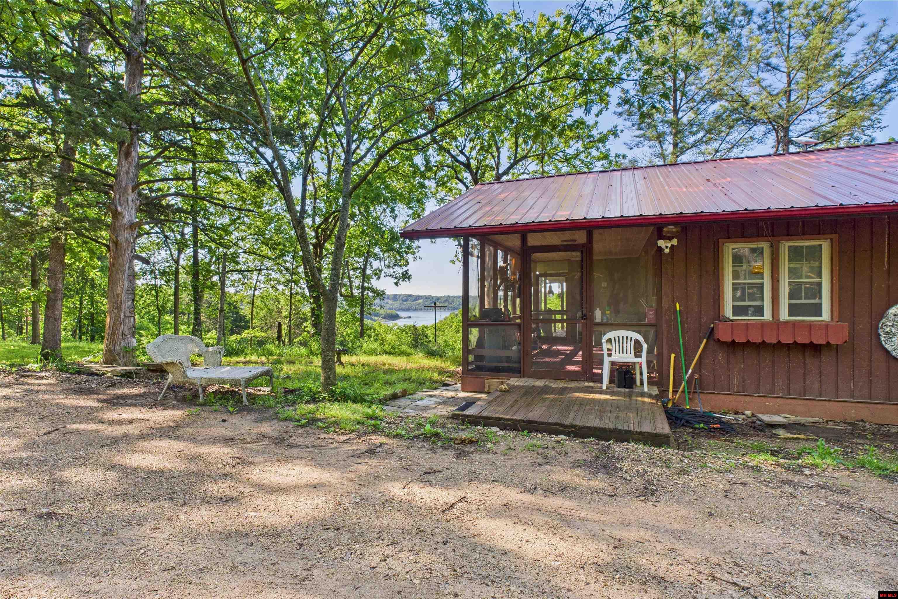 532 McCRACKEN RIDGE ROAD Mountain Home, AR 72653