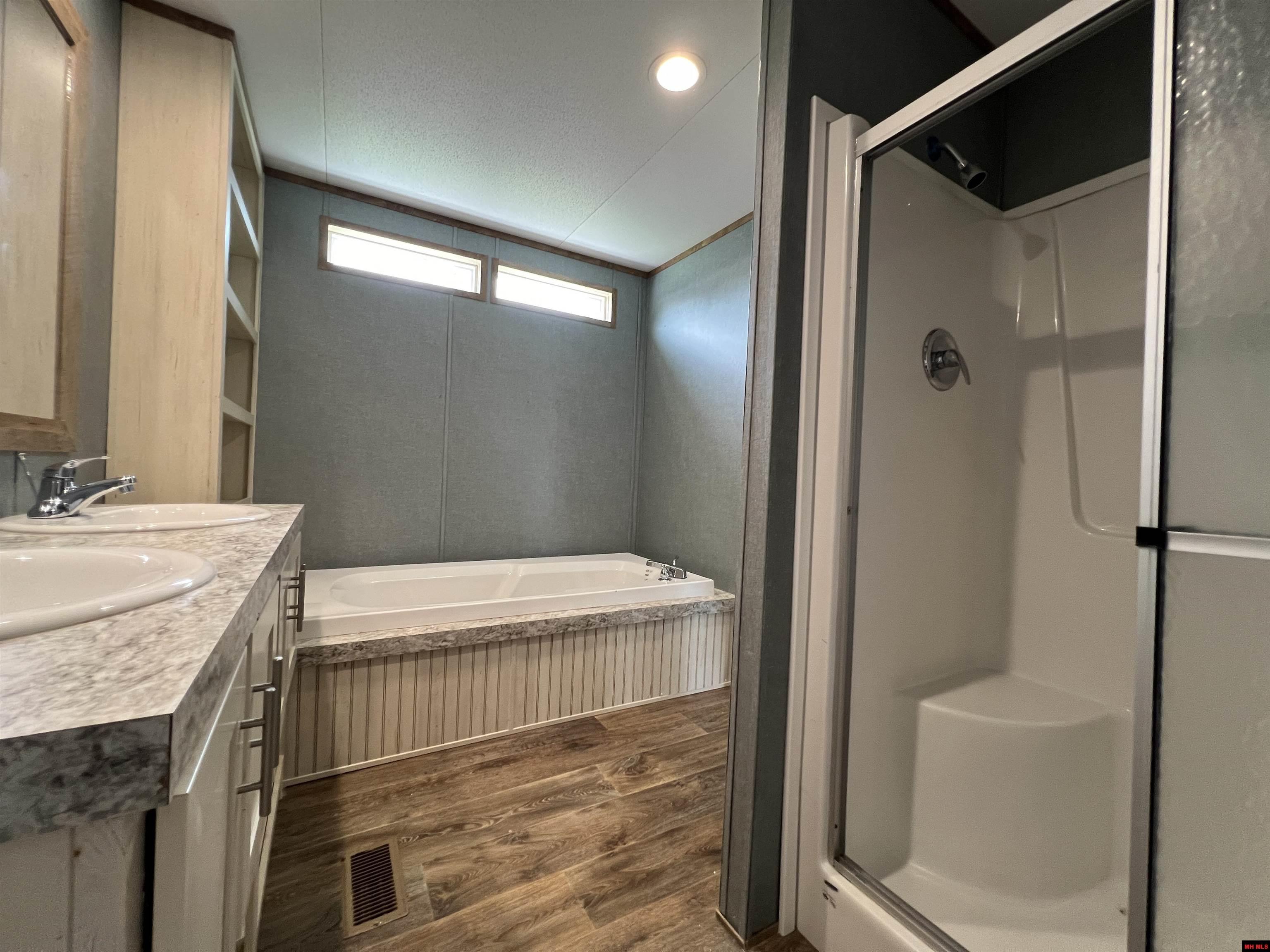 79 ROLLING MEADOWS COURT Mountain Home, AR