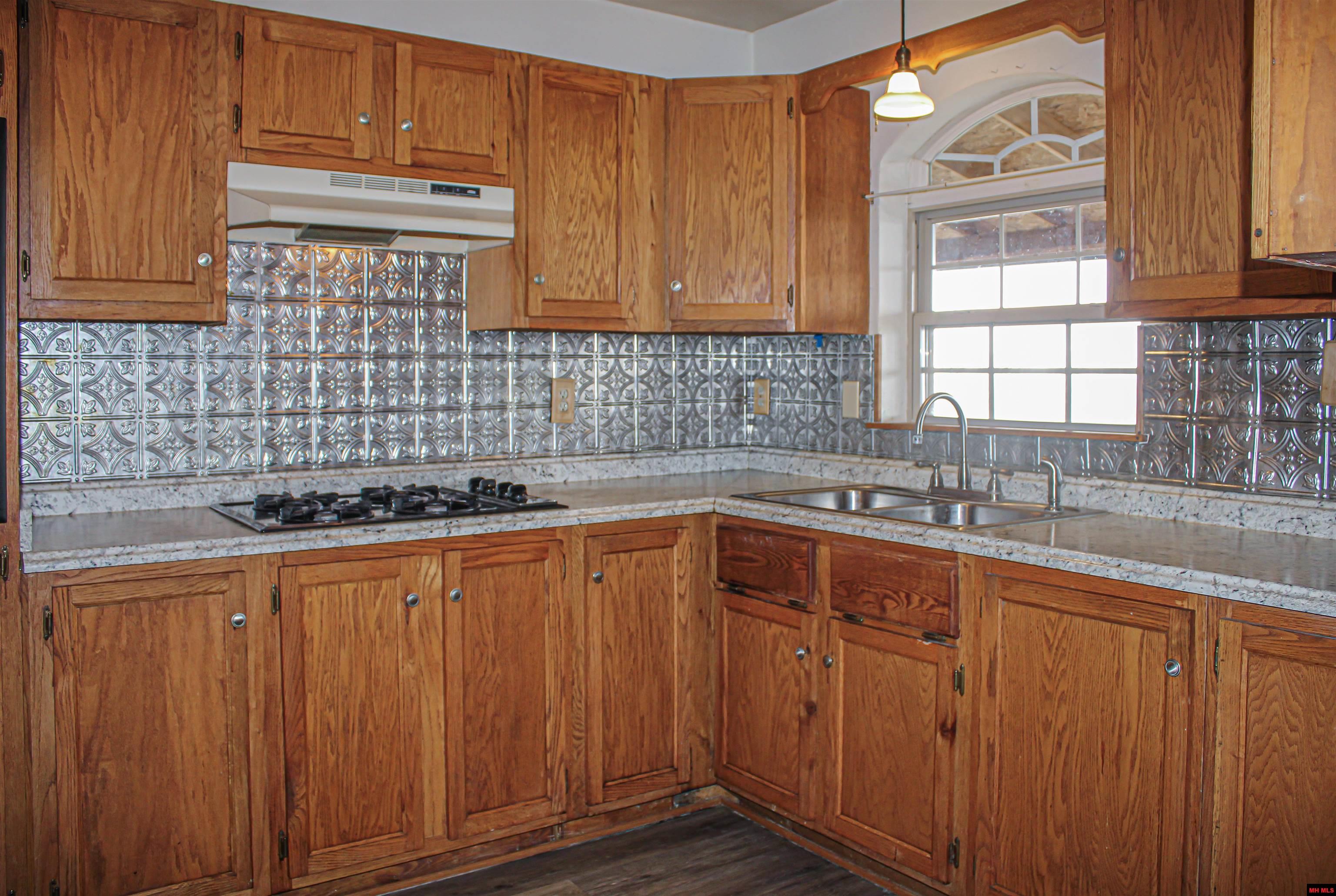 259 MC 3063 Yellville, AR 72687