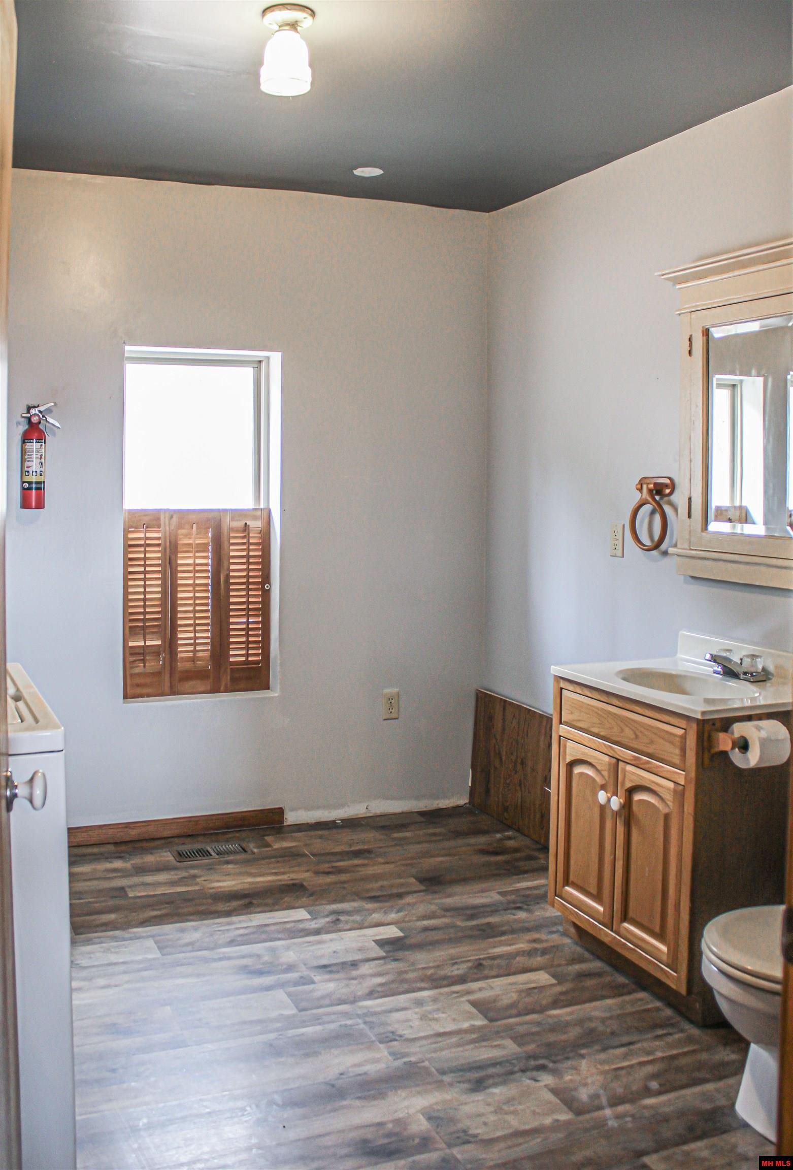 259 MC 3063 Yellville, AR 72687