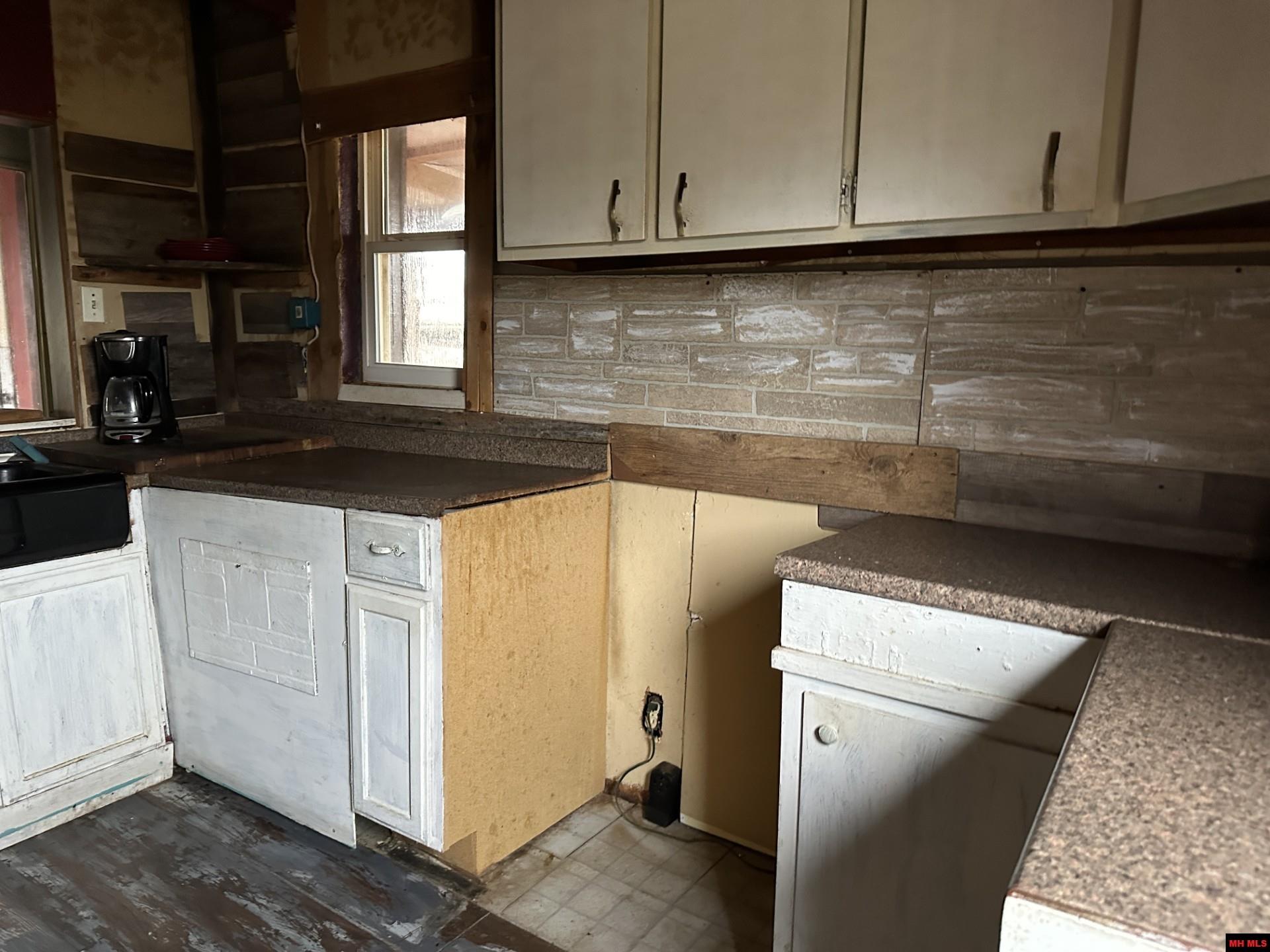 8413 SAGAMORE LOOP Harrison, AR