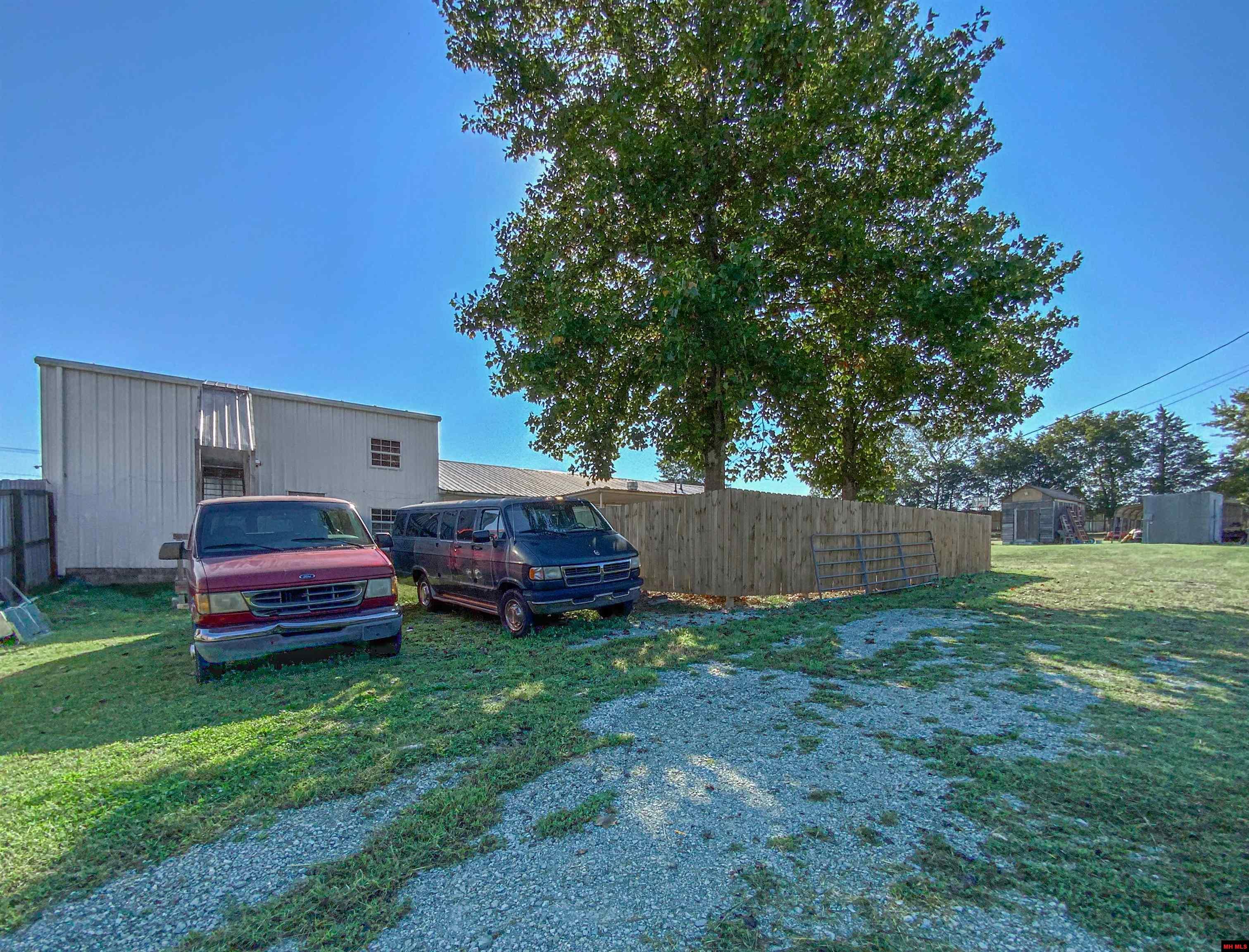 121 CRANE STREET Flippin, AR