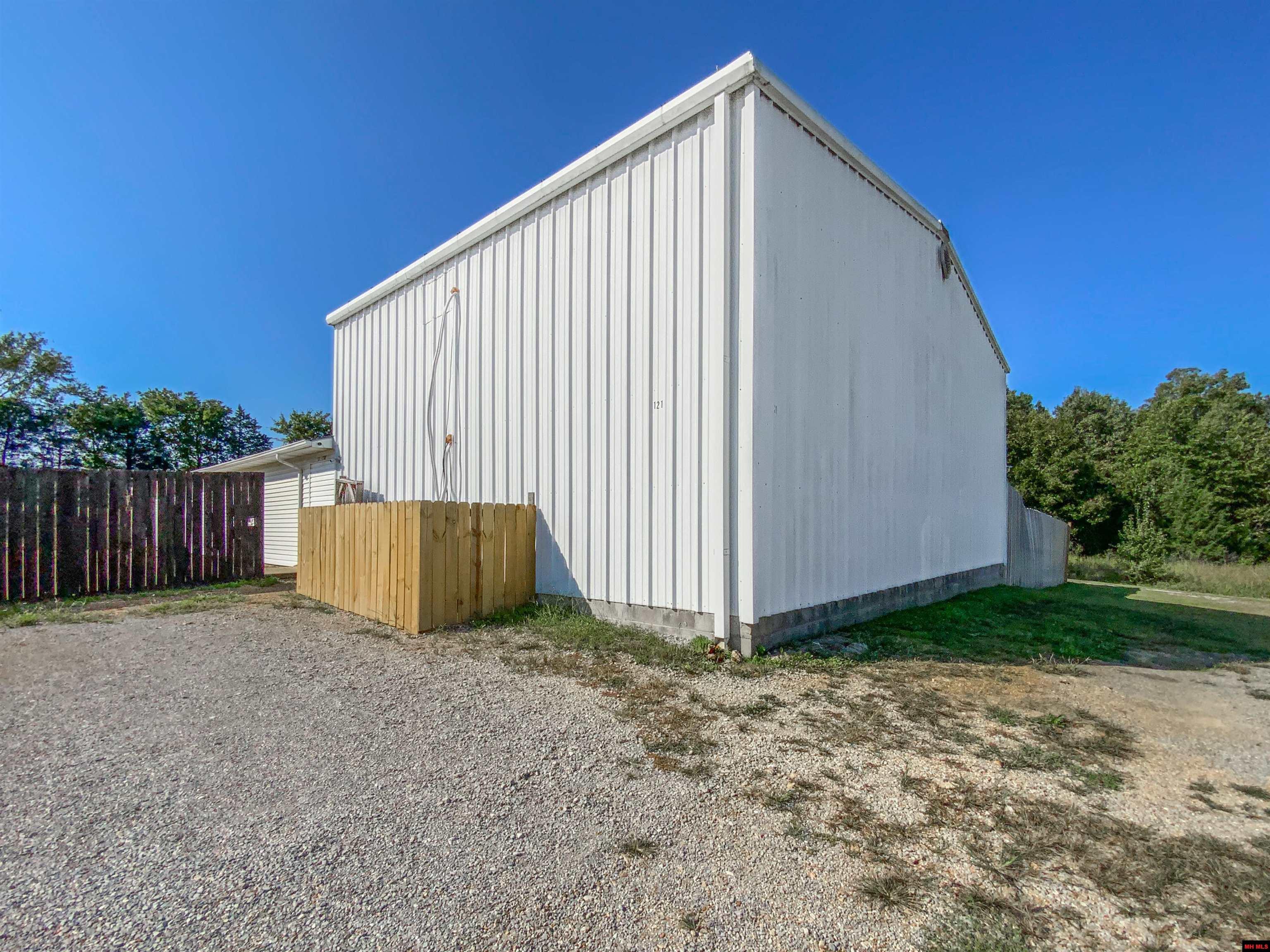 121 CRANE STREET Flippin, AR