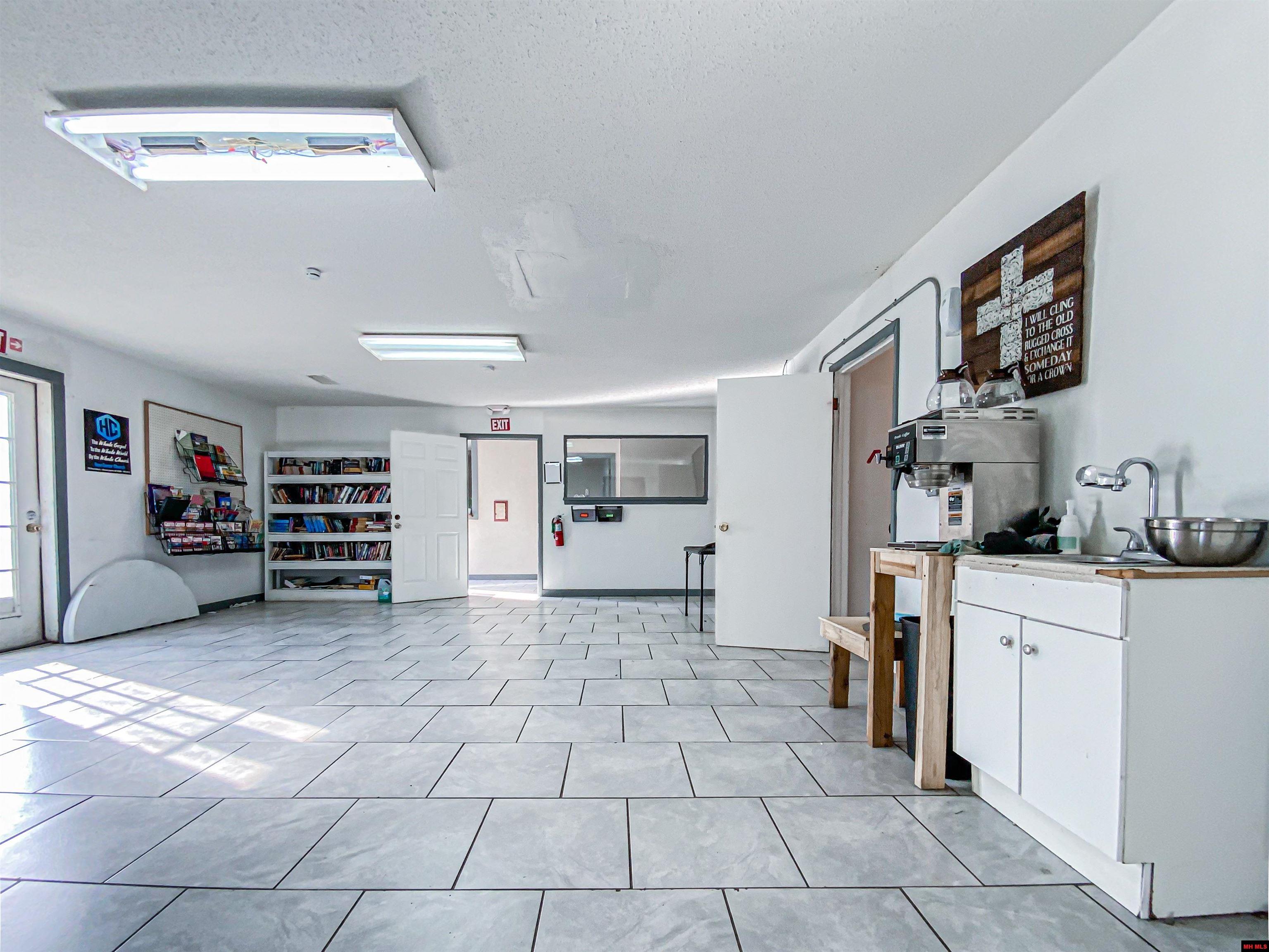 121 CRANE STREET Flippin, AR