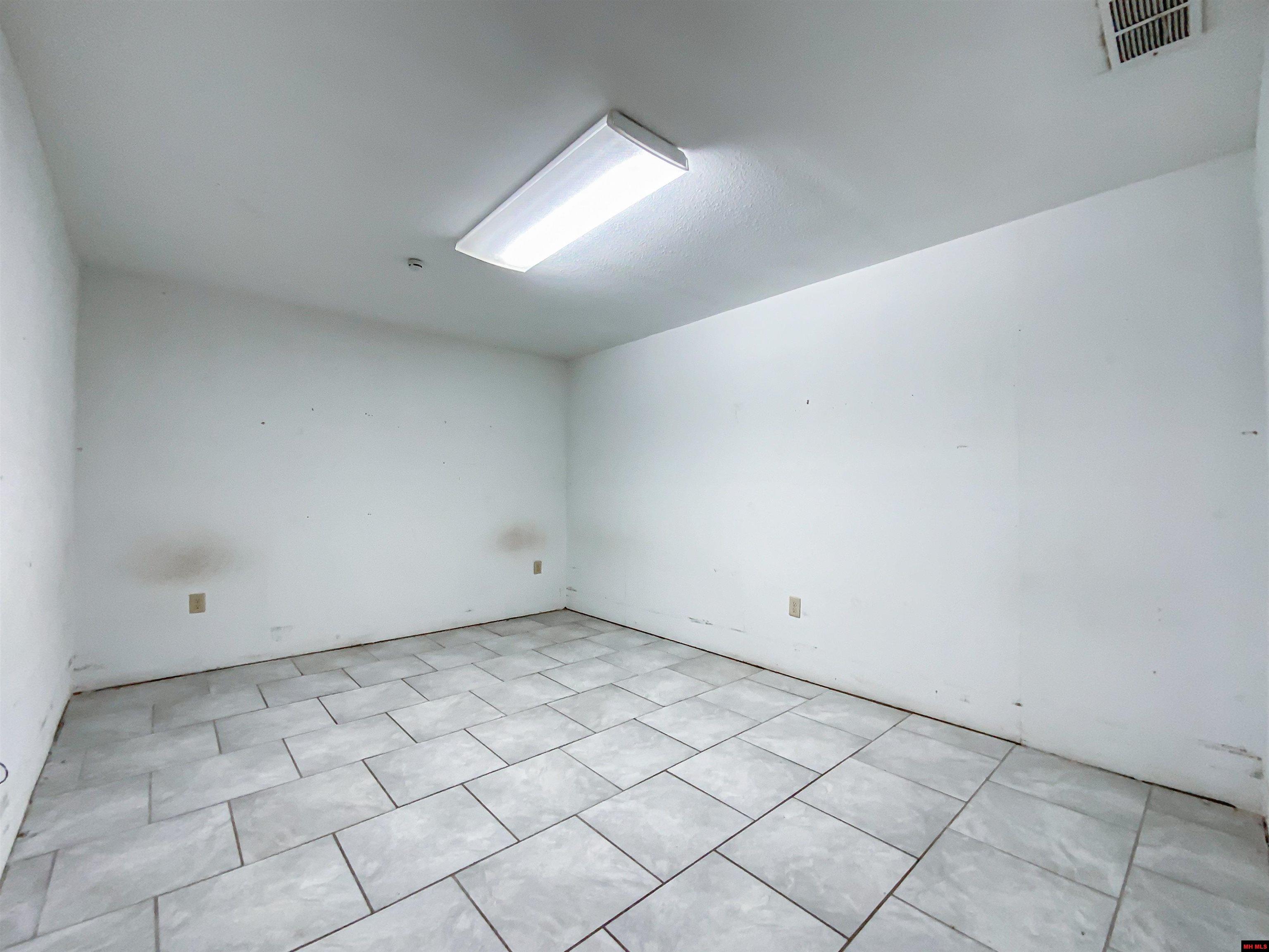 121 CRANE STREET Flippin, AR