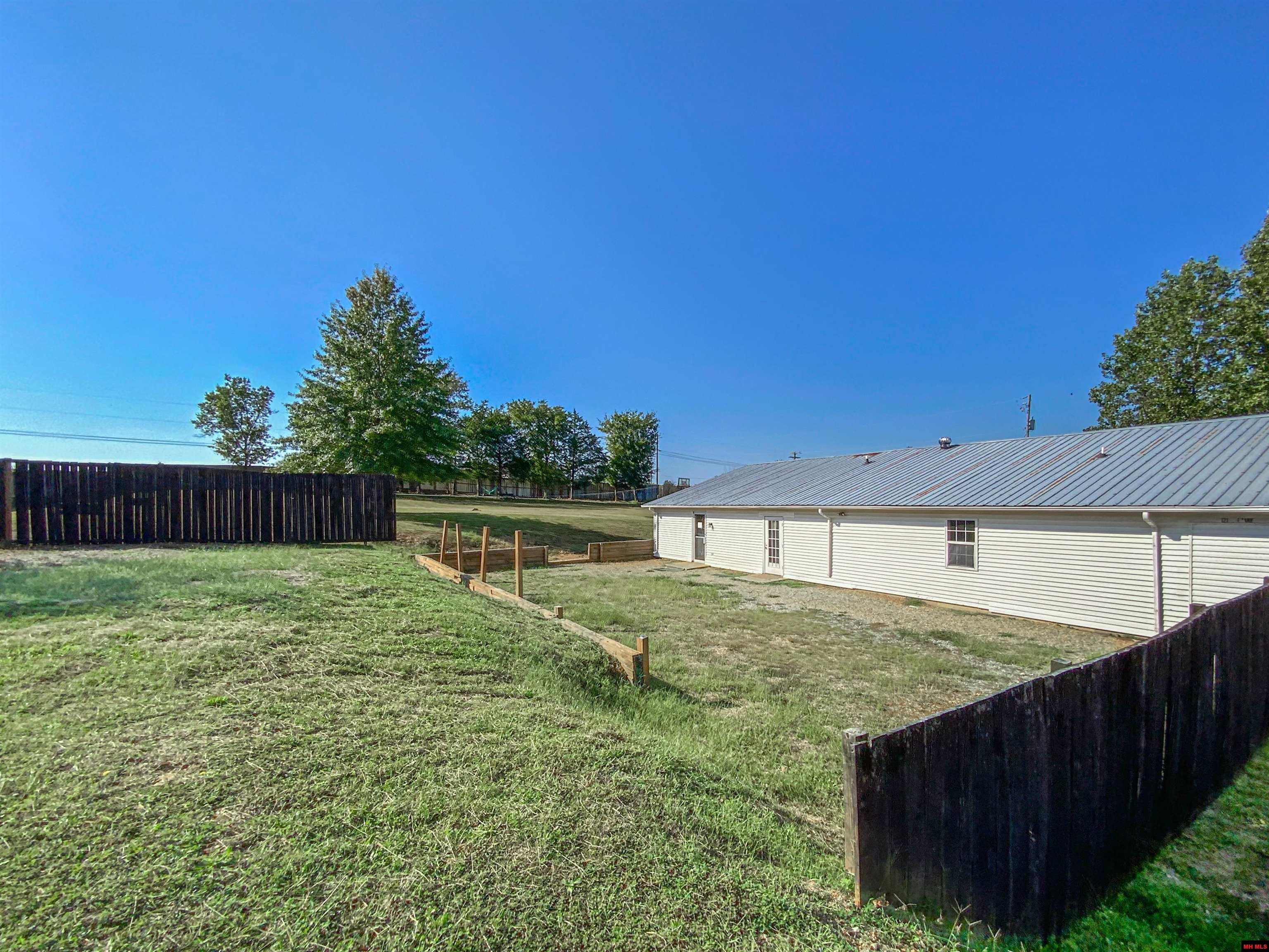 121 CRANE STREET Flippin, AR