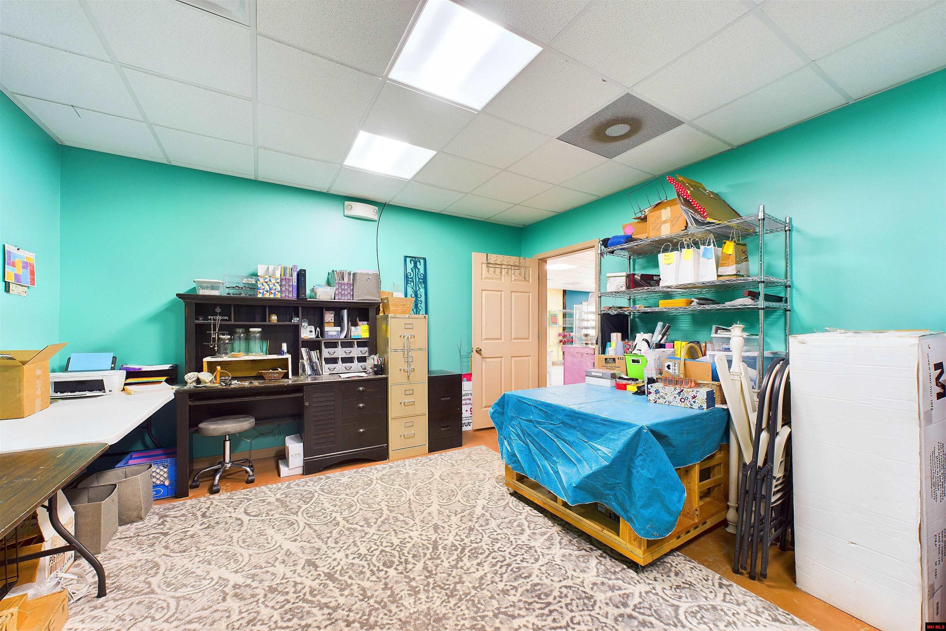 425 E HWY 62 Yellville, AR