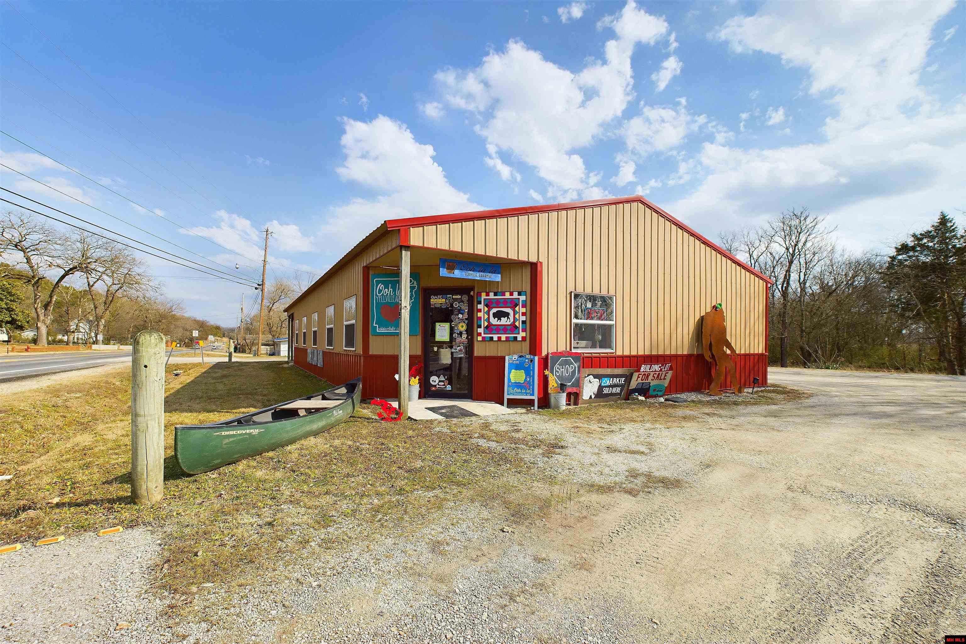 425 E HWY 62 Yellville, AR