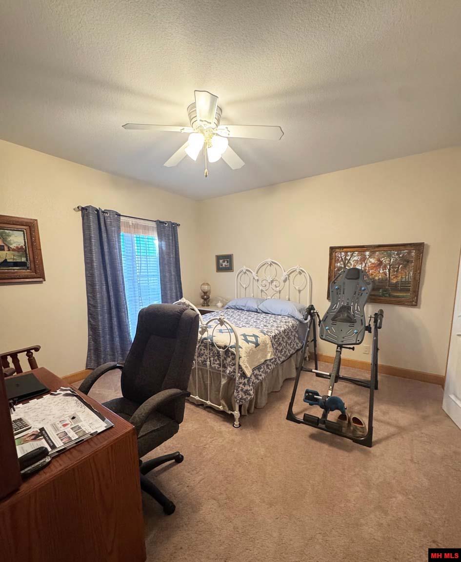 960 PEBBLECREEK DRIVE Mountain Home, AR