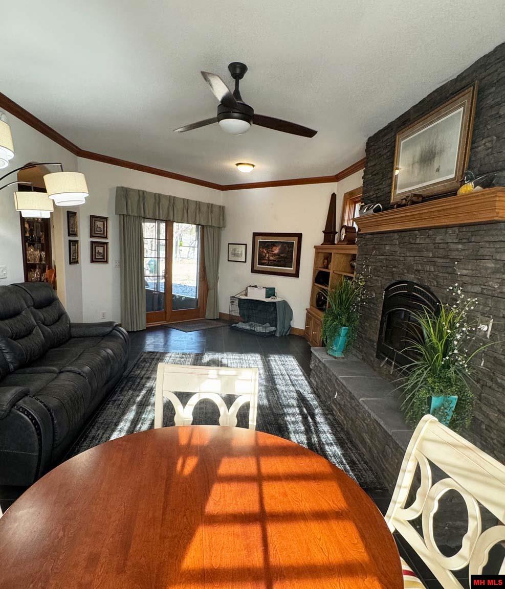960 PEBBLECREEK DRIVE Mountain Home, AR