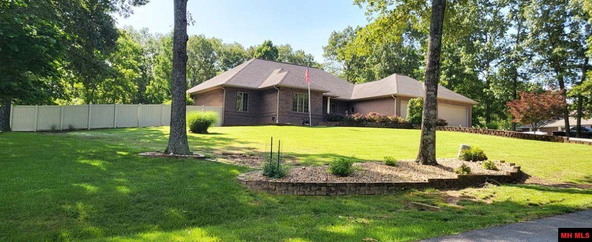 960 PEBBLECREEK DRIVE Mountain Home, AR