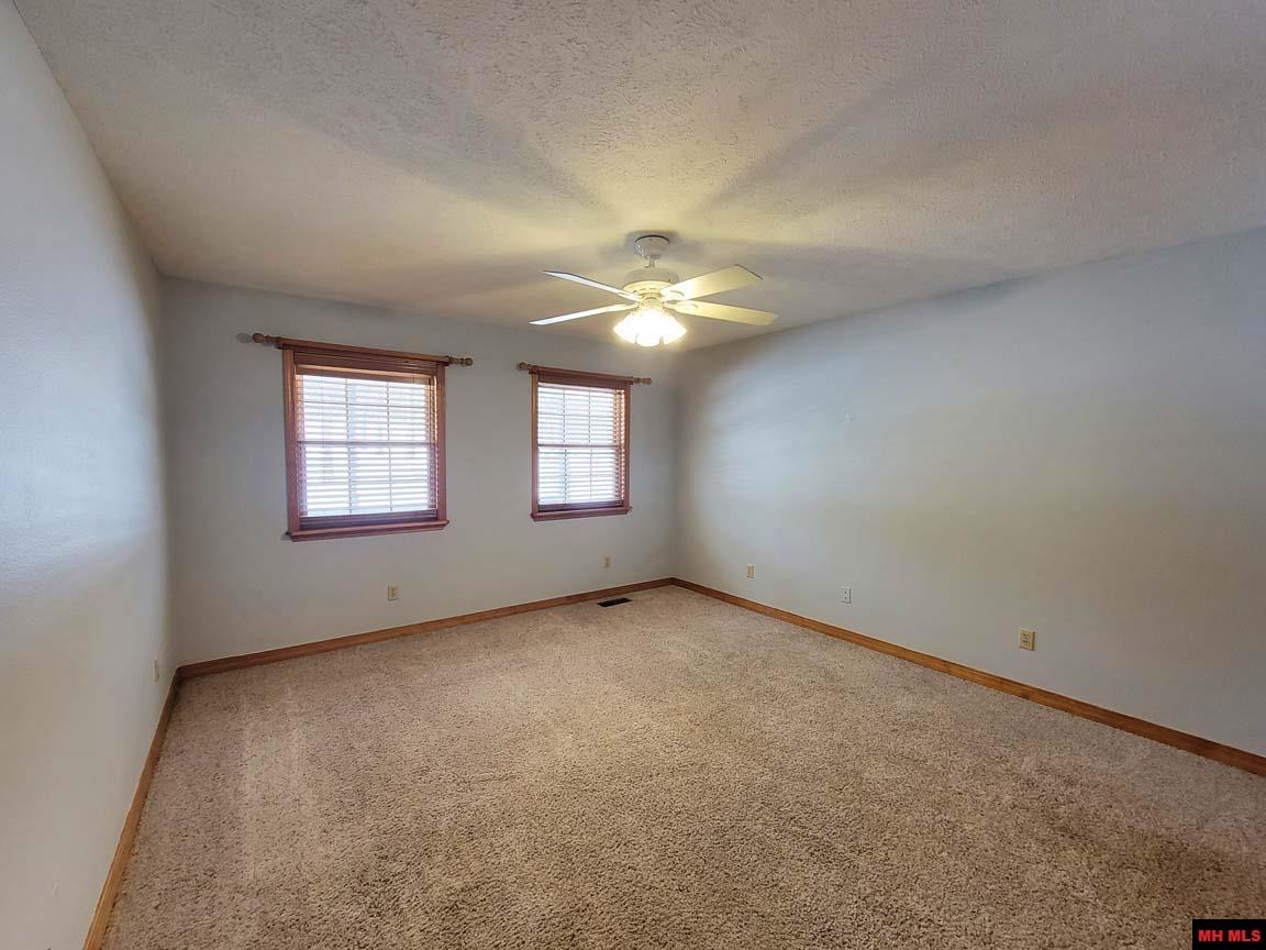 1395 BLUE WING ROAD Mountain Home, AR