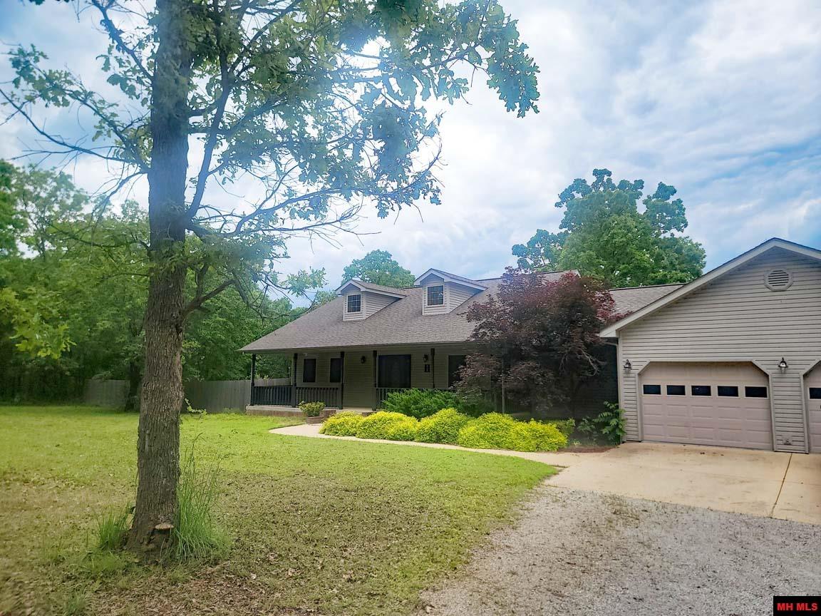 1395 BLUE WING ROAD Mountain Home, AR