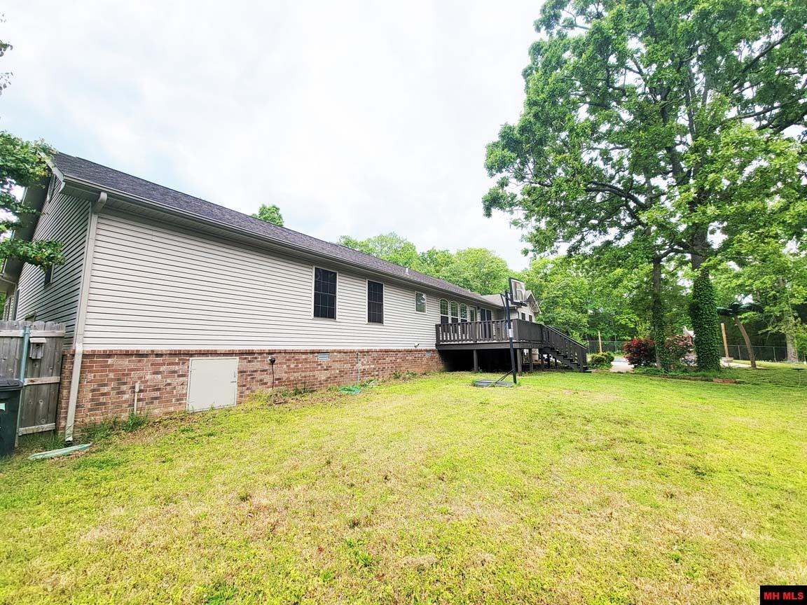 1395 BLUE WING ROAD Mountain Home, AR