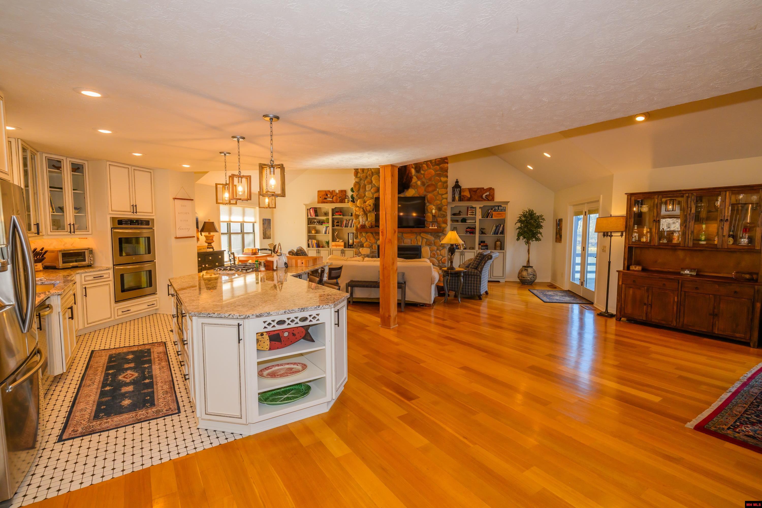 181 RIM SHOALS CP Mountain Home, AR