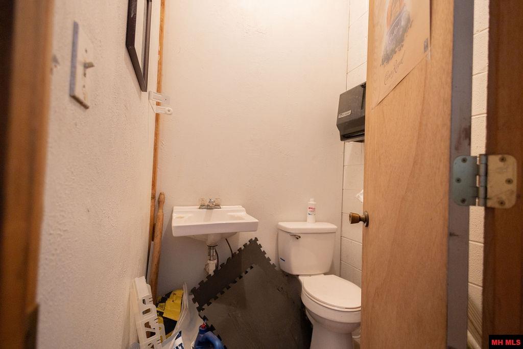 2511 HWY 5 SOUTH Mountain Home, AR