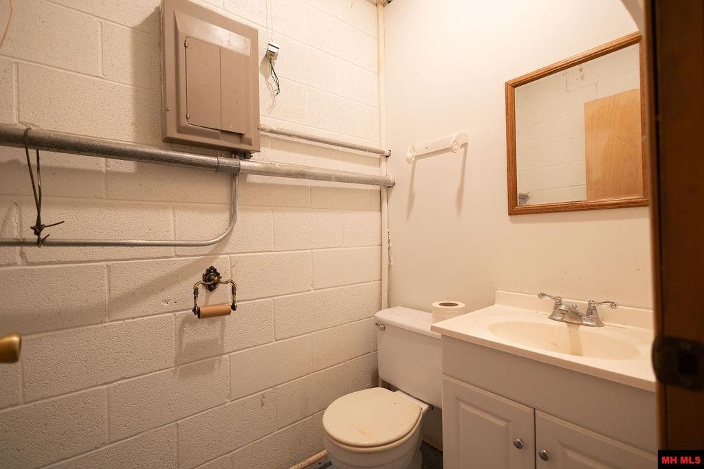 2511 HWY 5 SOUTH Mountain Home, AR
