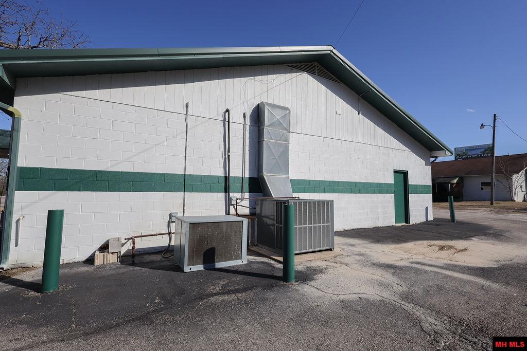 2511 HWY 5 SOUTH Mountain Home, AR