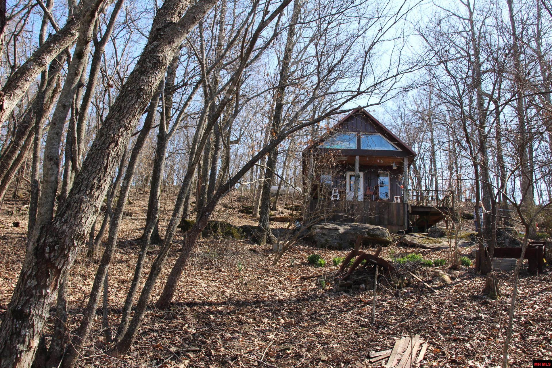 332 LONGWAY DRIVE Yellville, AR