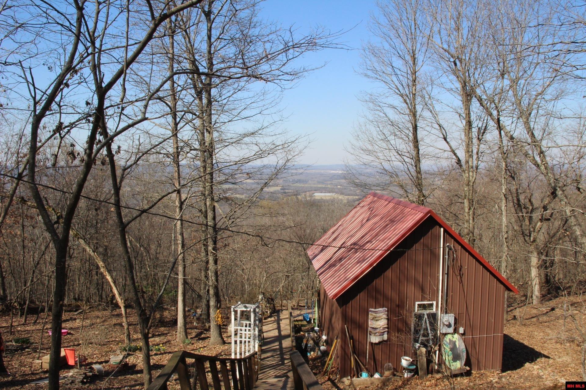 332 LONGWAY DRIVE Yellville, AR