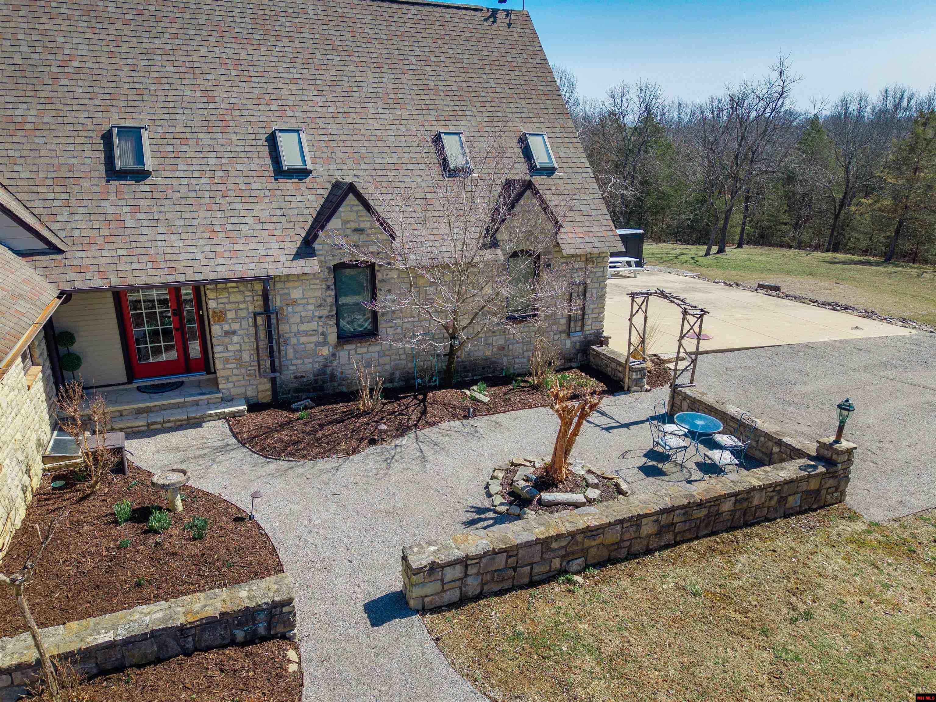 1046 SLICK ROCK ROAD Mountain Home, AR