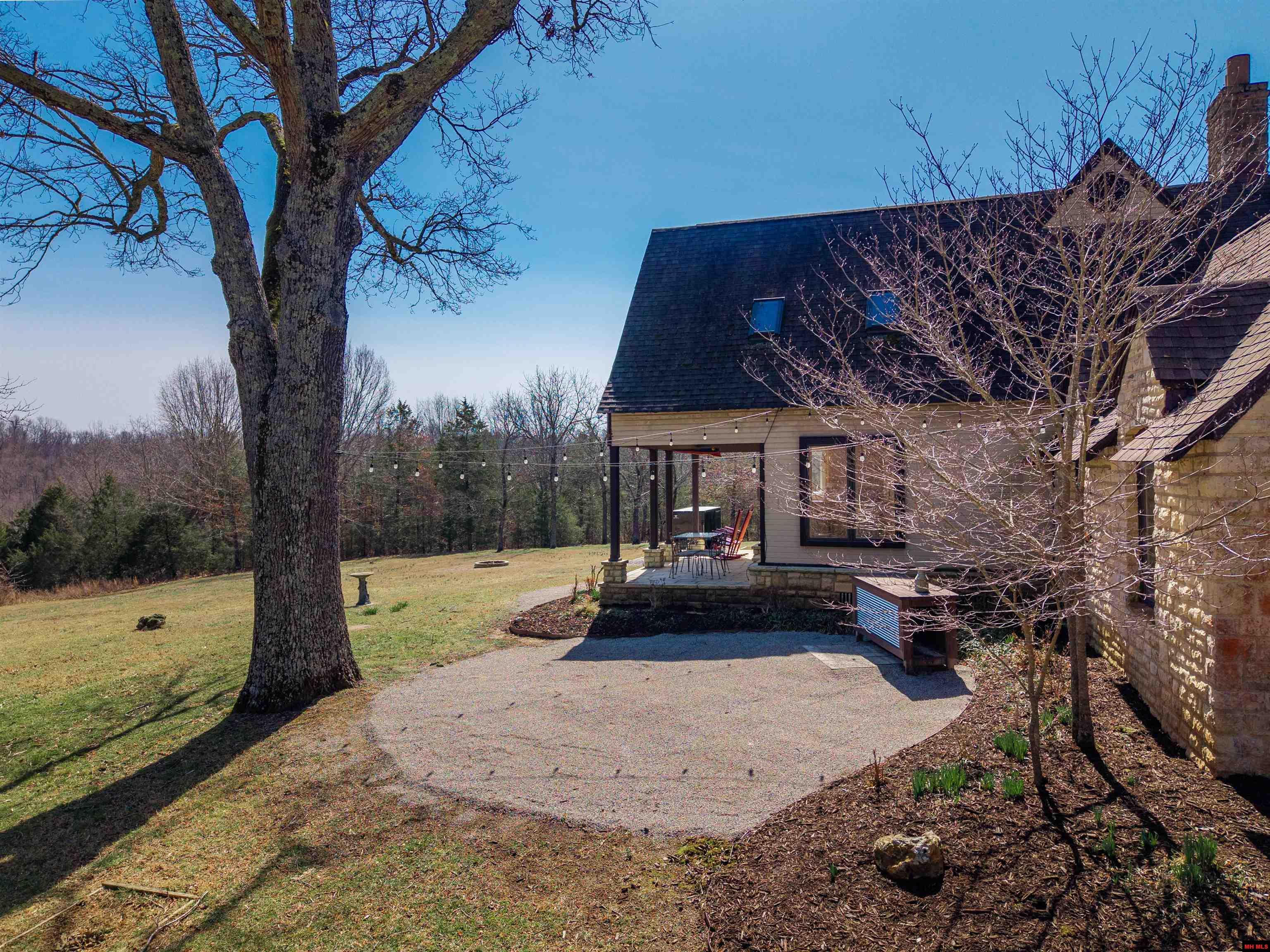 1046 SLICK ROCK ROAD Mountain Home, AR