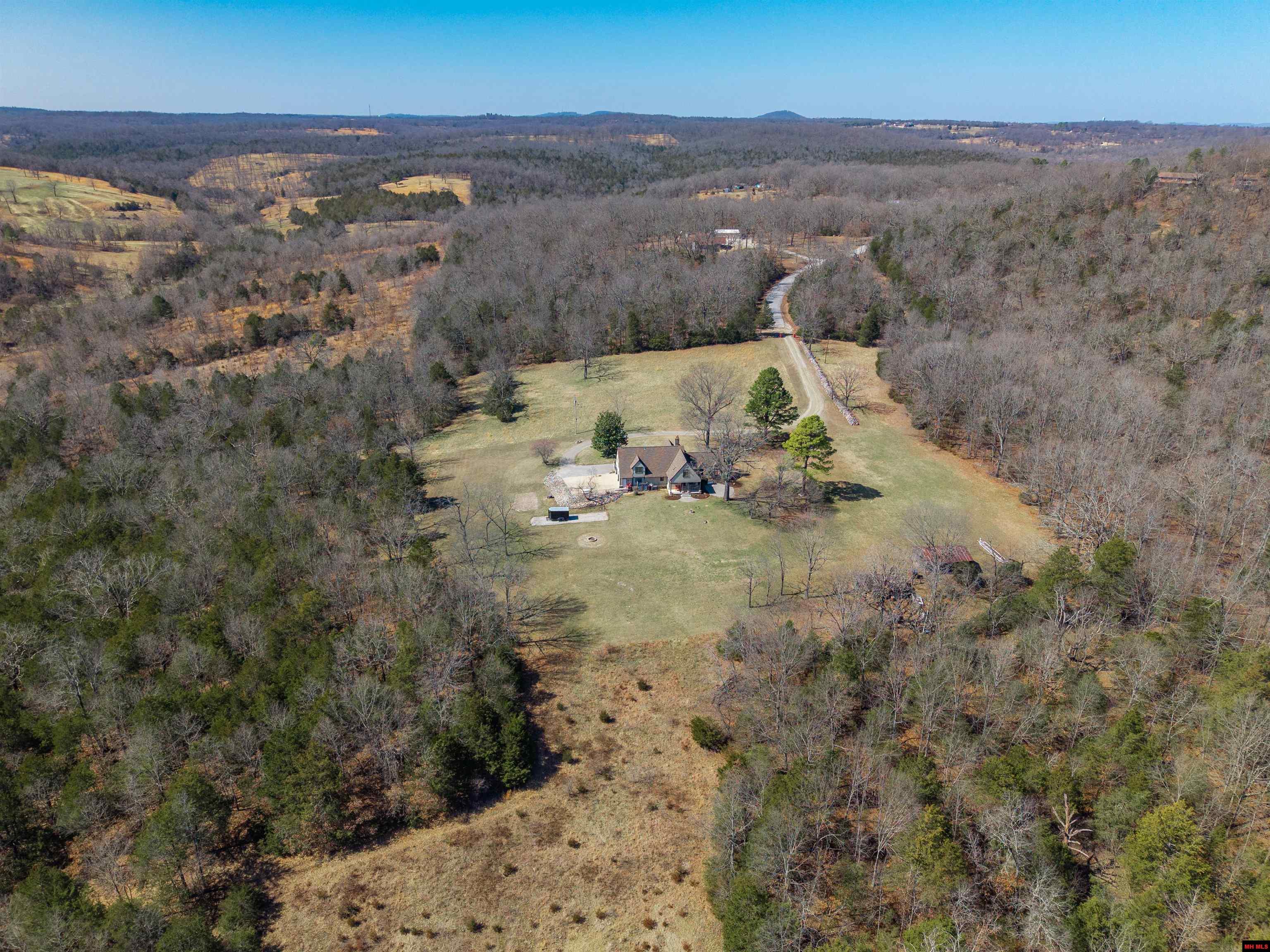 1046 SLICK ROCK ROAD Mountain Home, AR