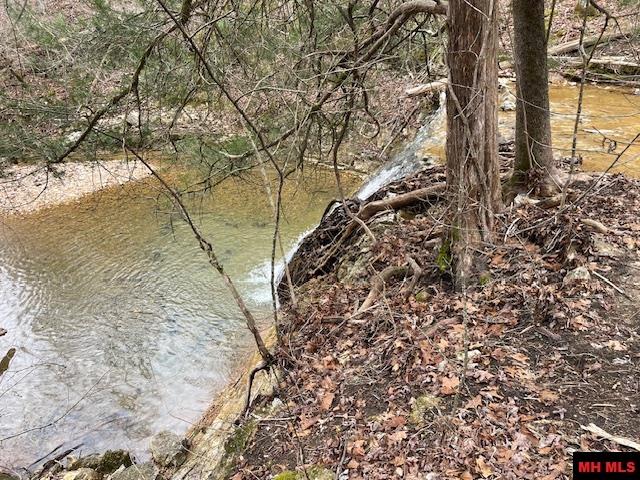 001-05015-000 Mackenzi Ridge Lane