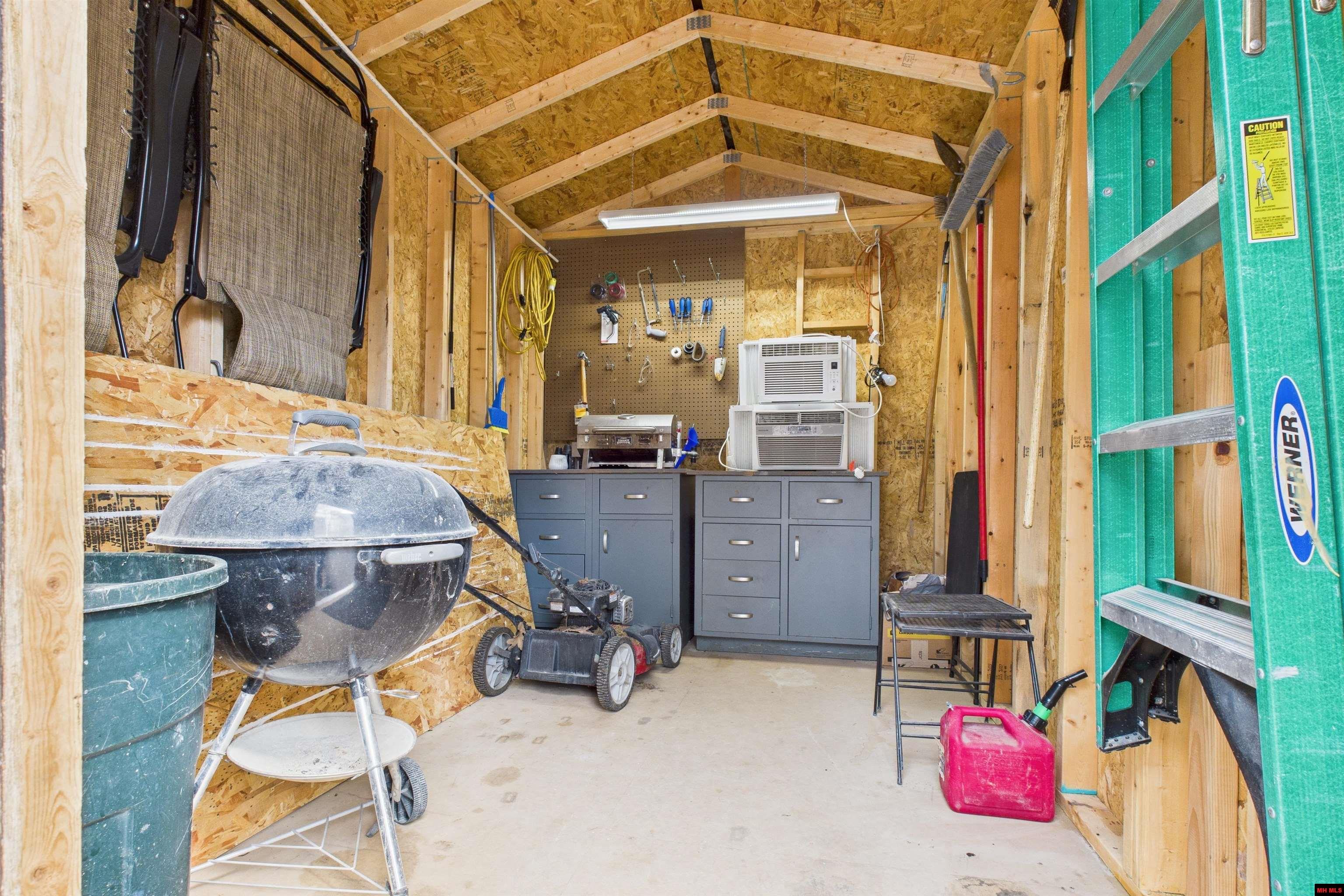 1282 CR 139 Elizabeth, AR