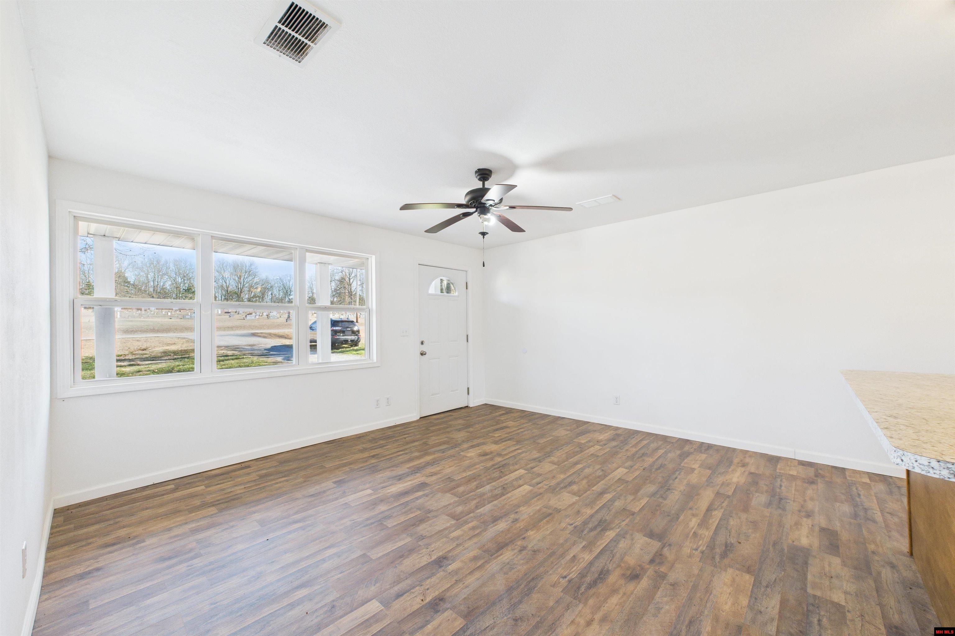 9249 HWY 9 SOUTH Salem, AR 72576