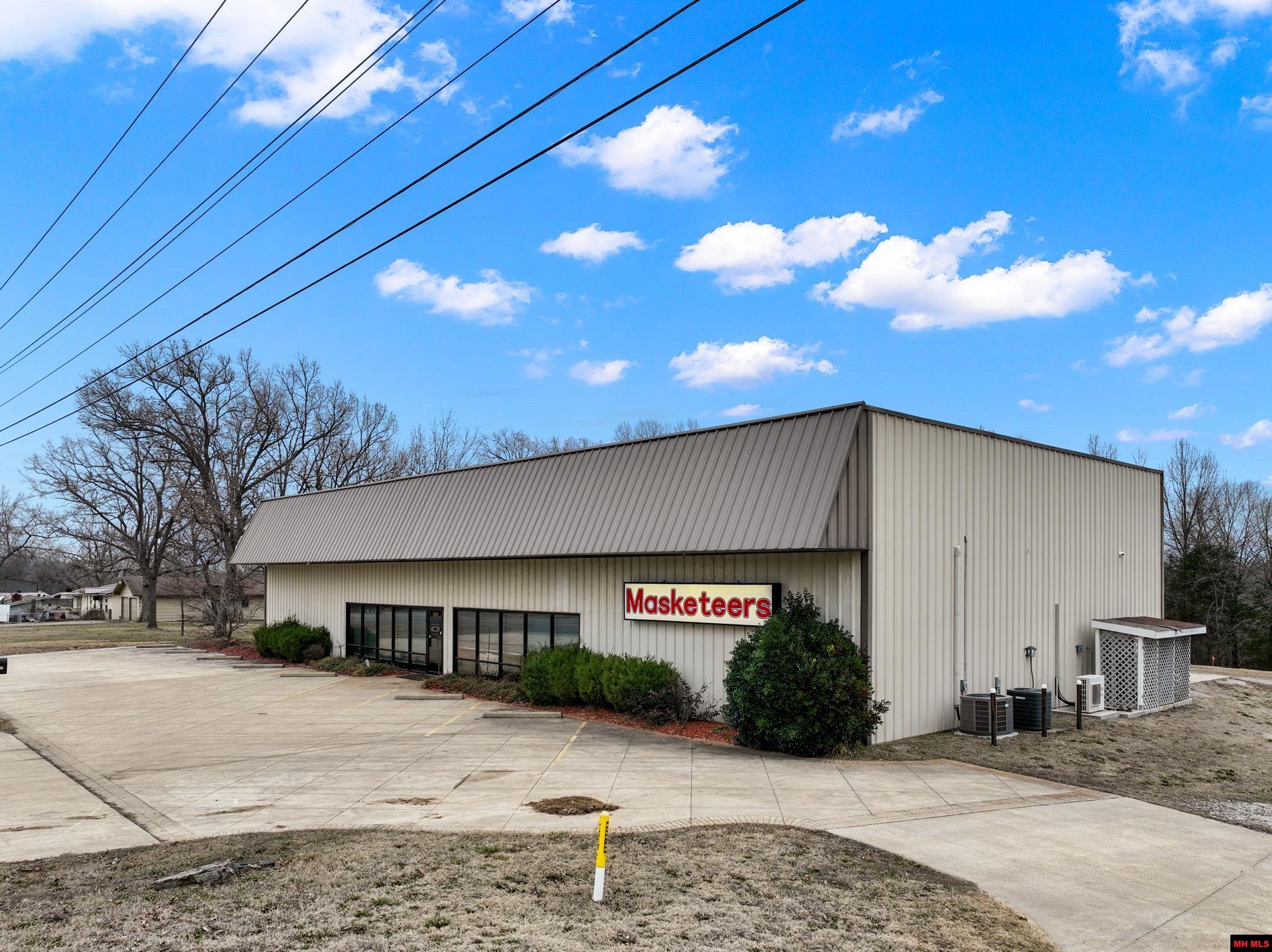 5499 HWY 62 EAST Mountain Home, AR