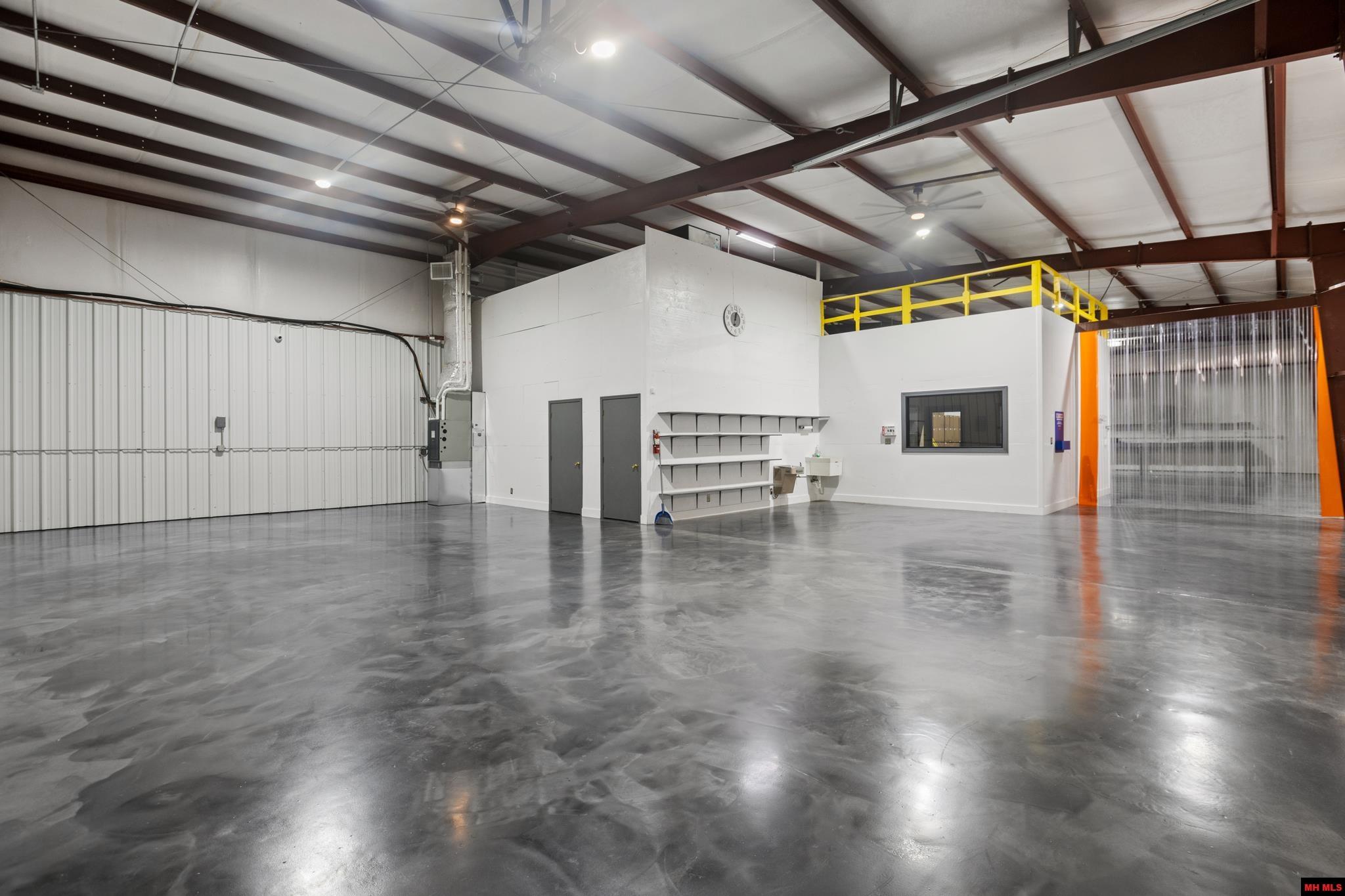 5499 HWY 62 EAST Mountain Home, AR