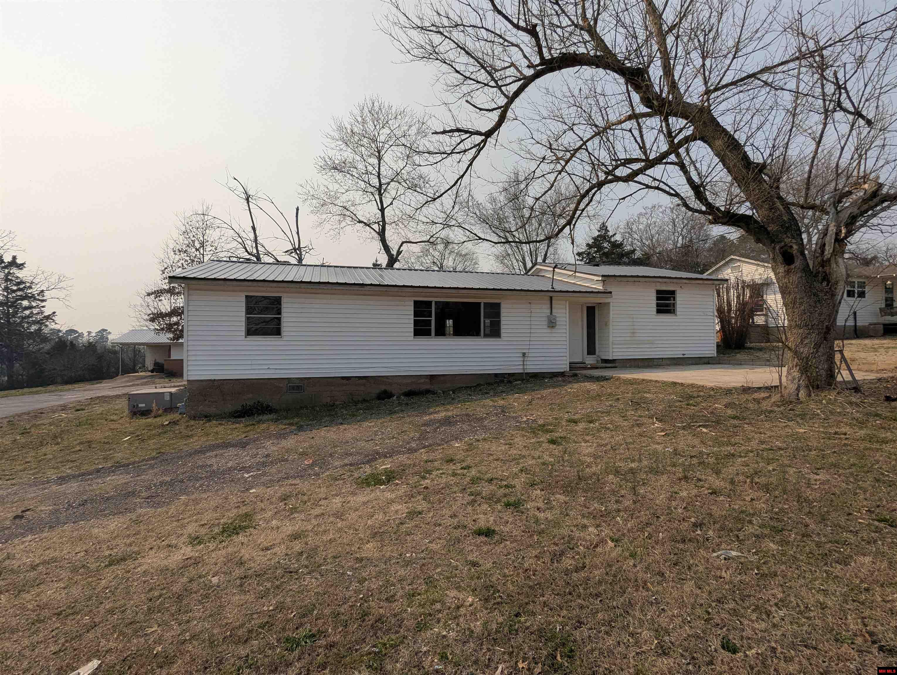 151 JAY STREET Melbourne, AR
