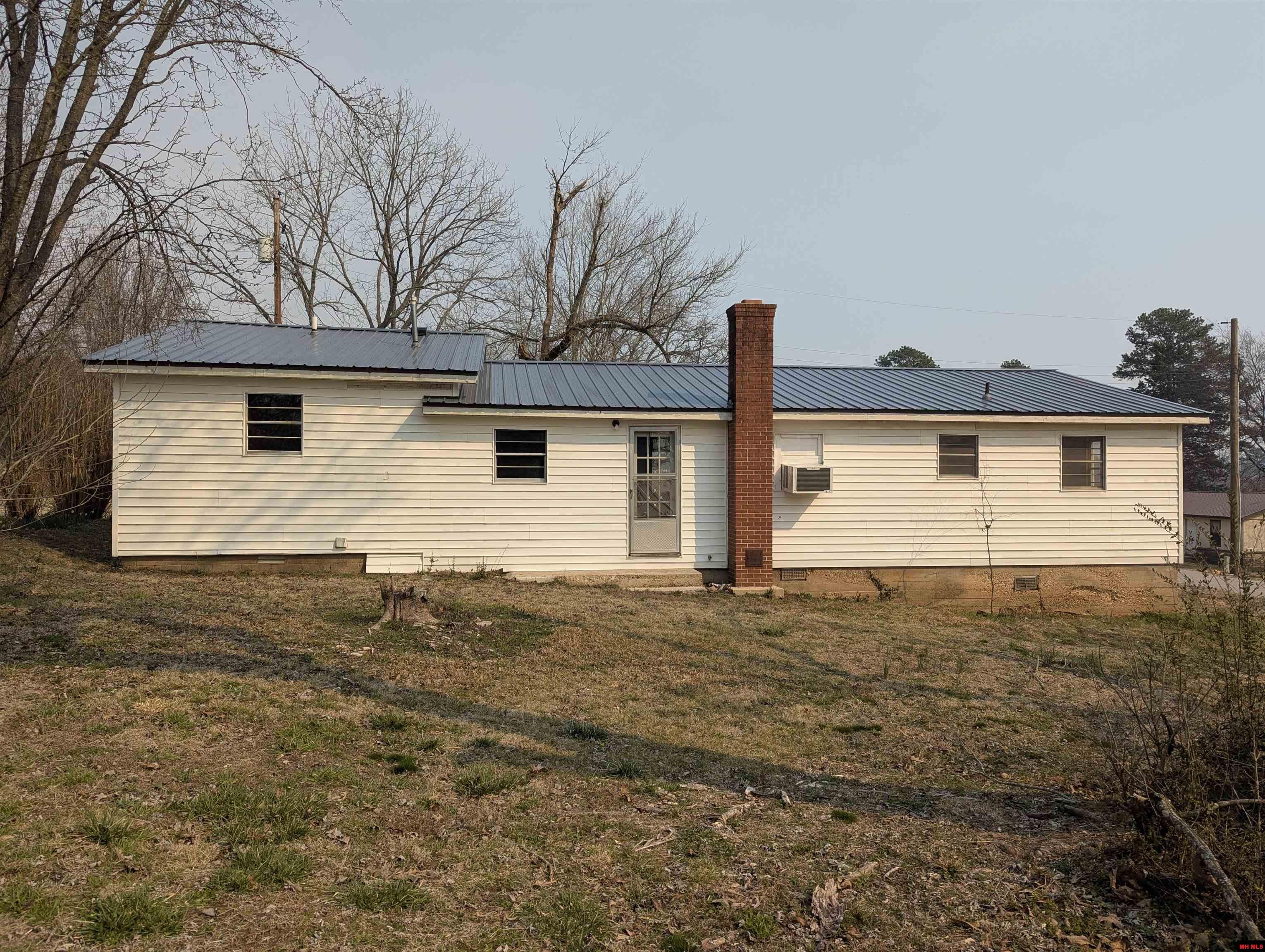 151 JAY STREET Melbourne, AR