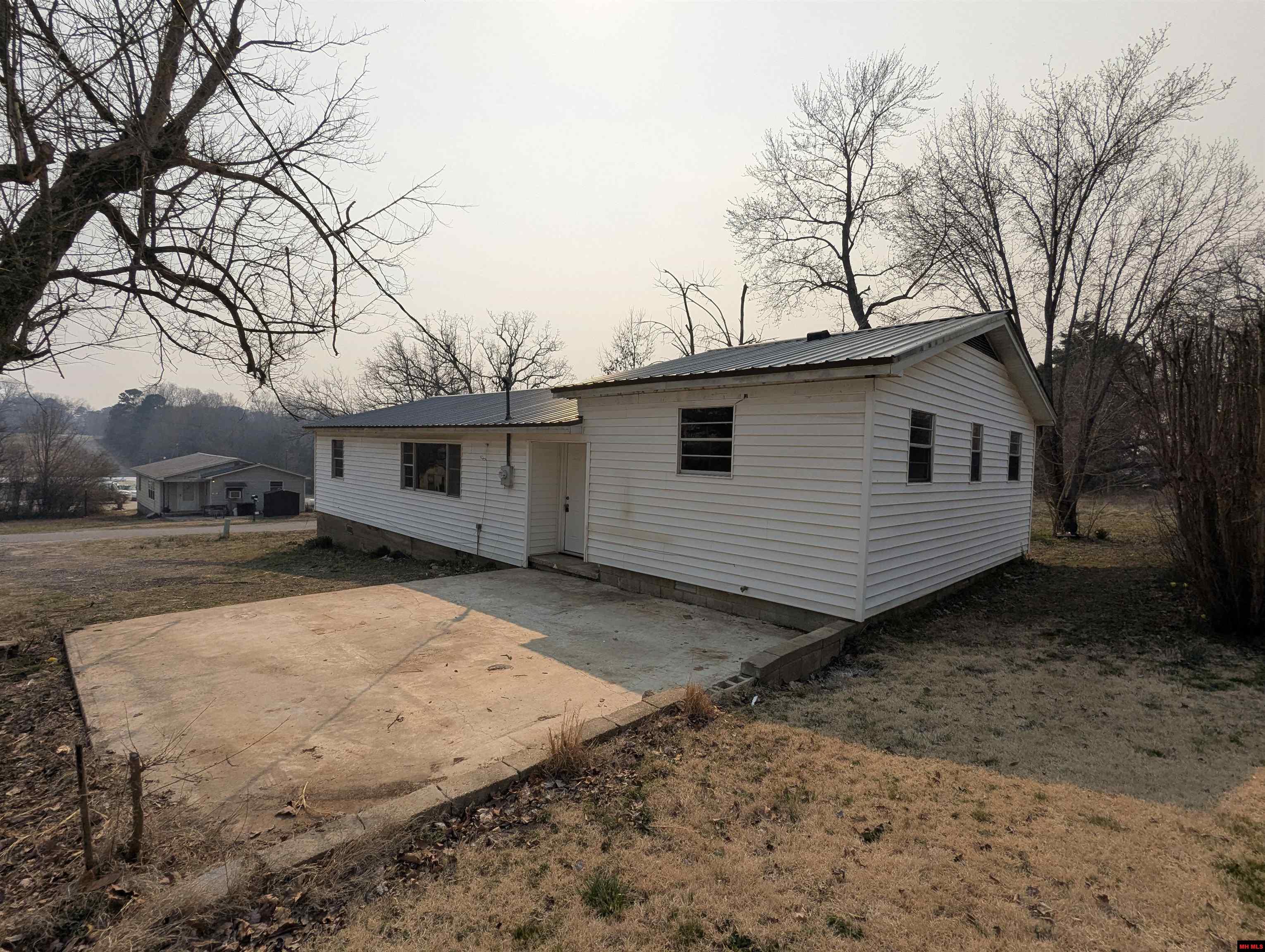 151 JAY STREET Melbourne, AR