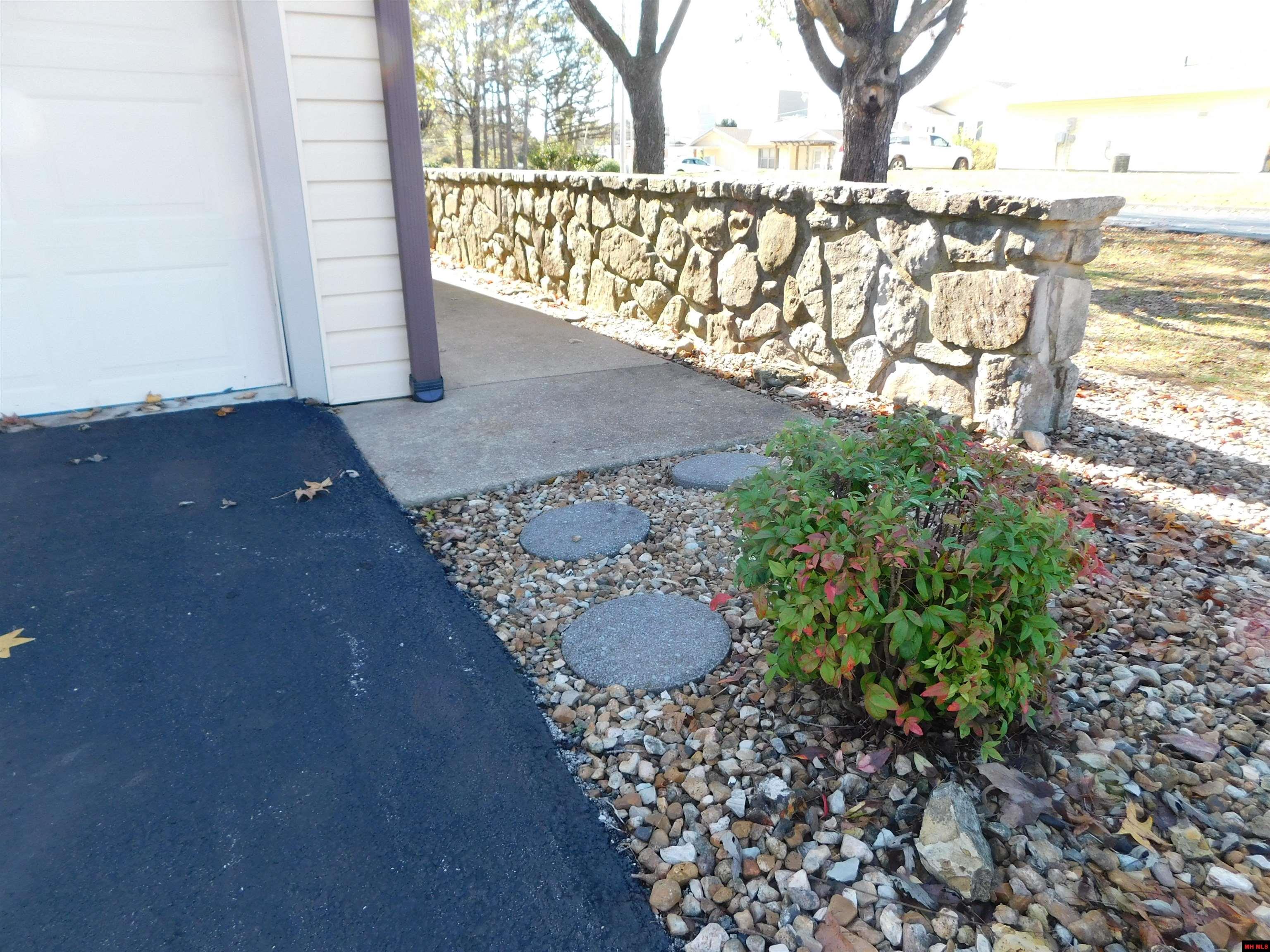 1500 POST OAK WAY Mountain Home, AR
