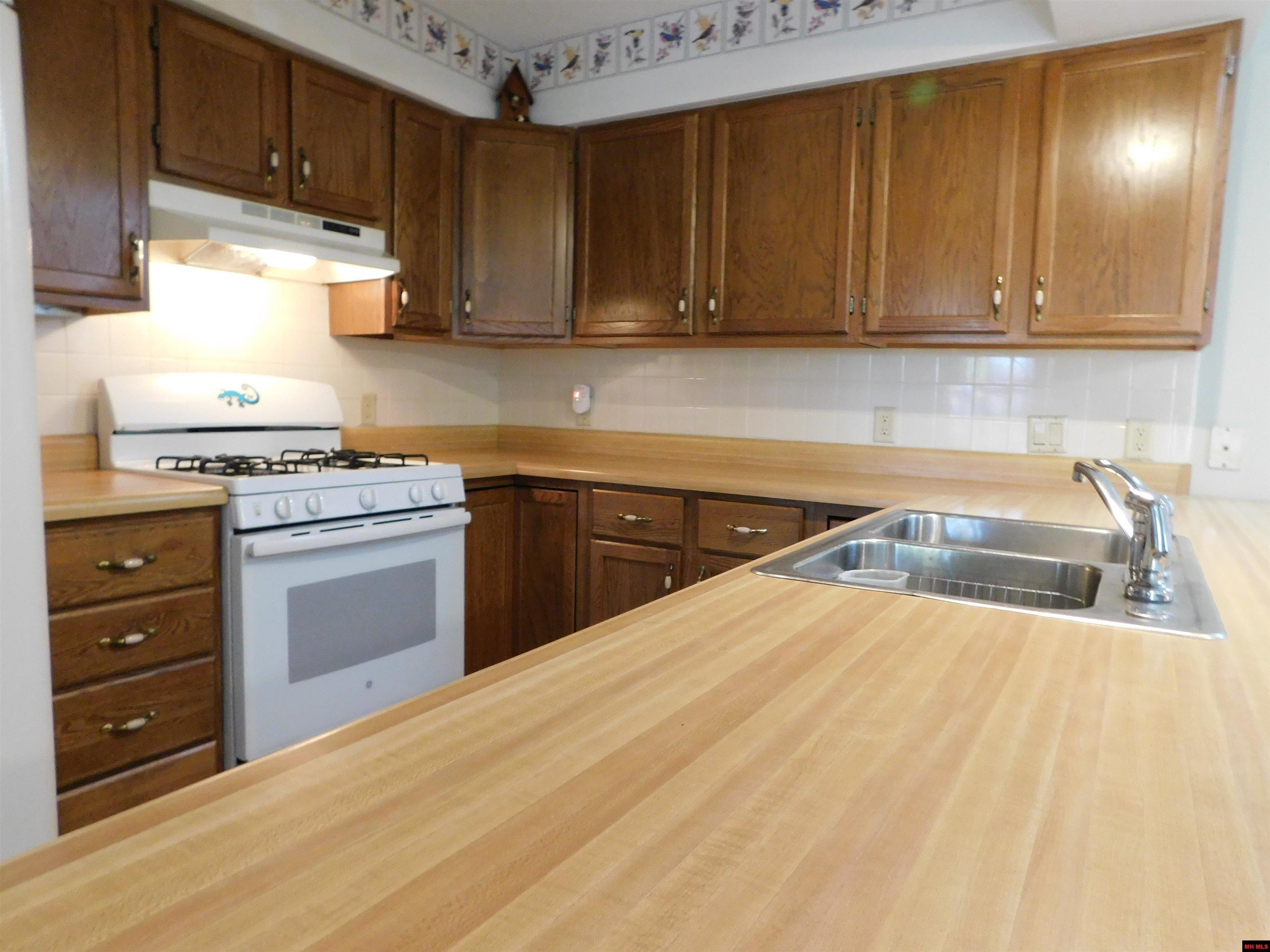 1500 POST OAK WAY Mountain Home, AR