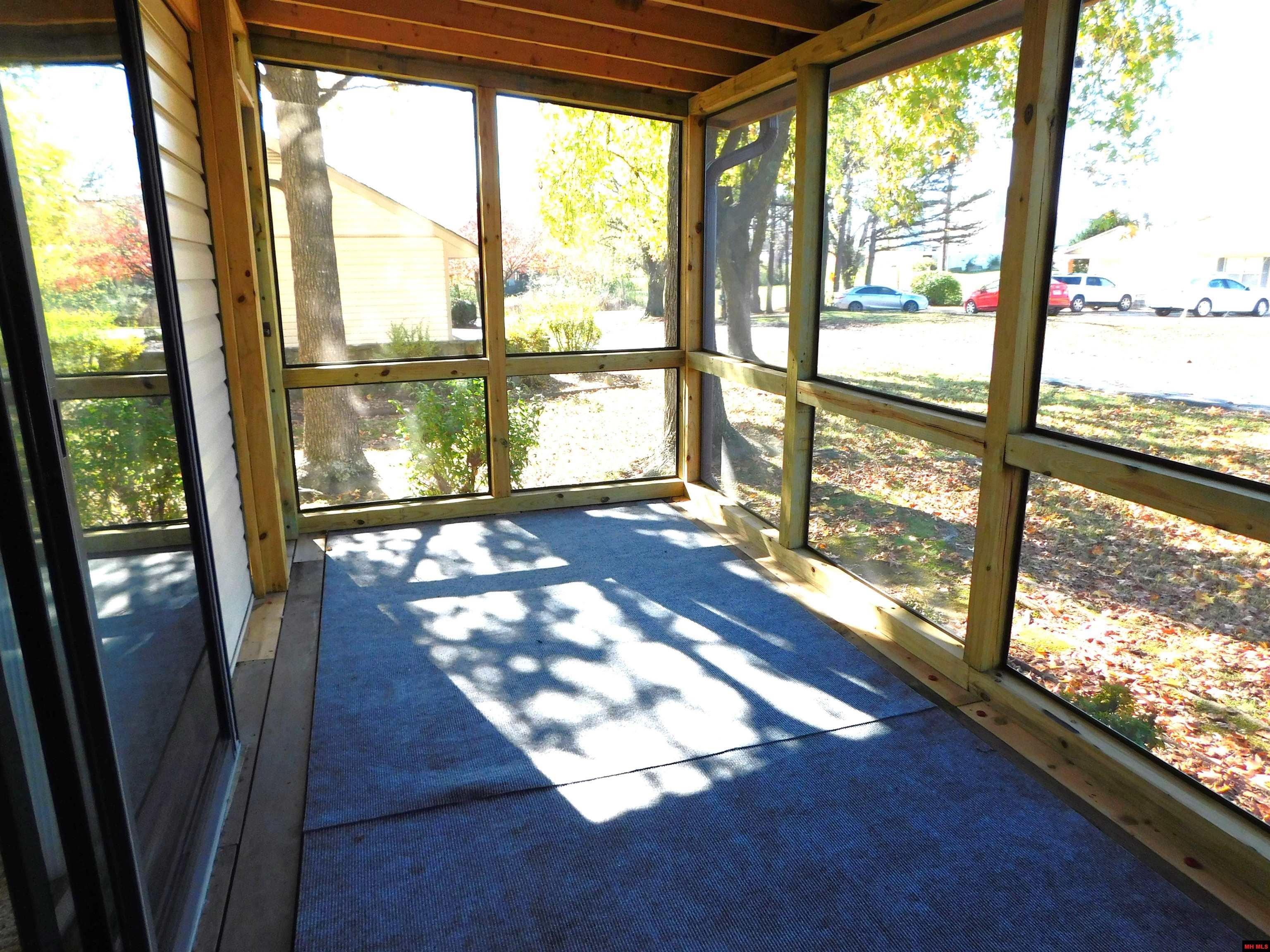 1500 POST OAK WAY Mountain Home, AR
