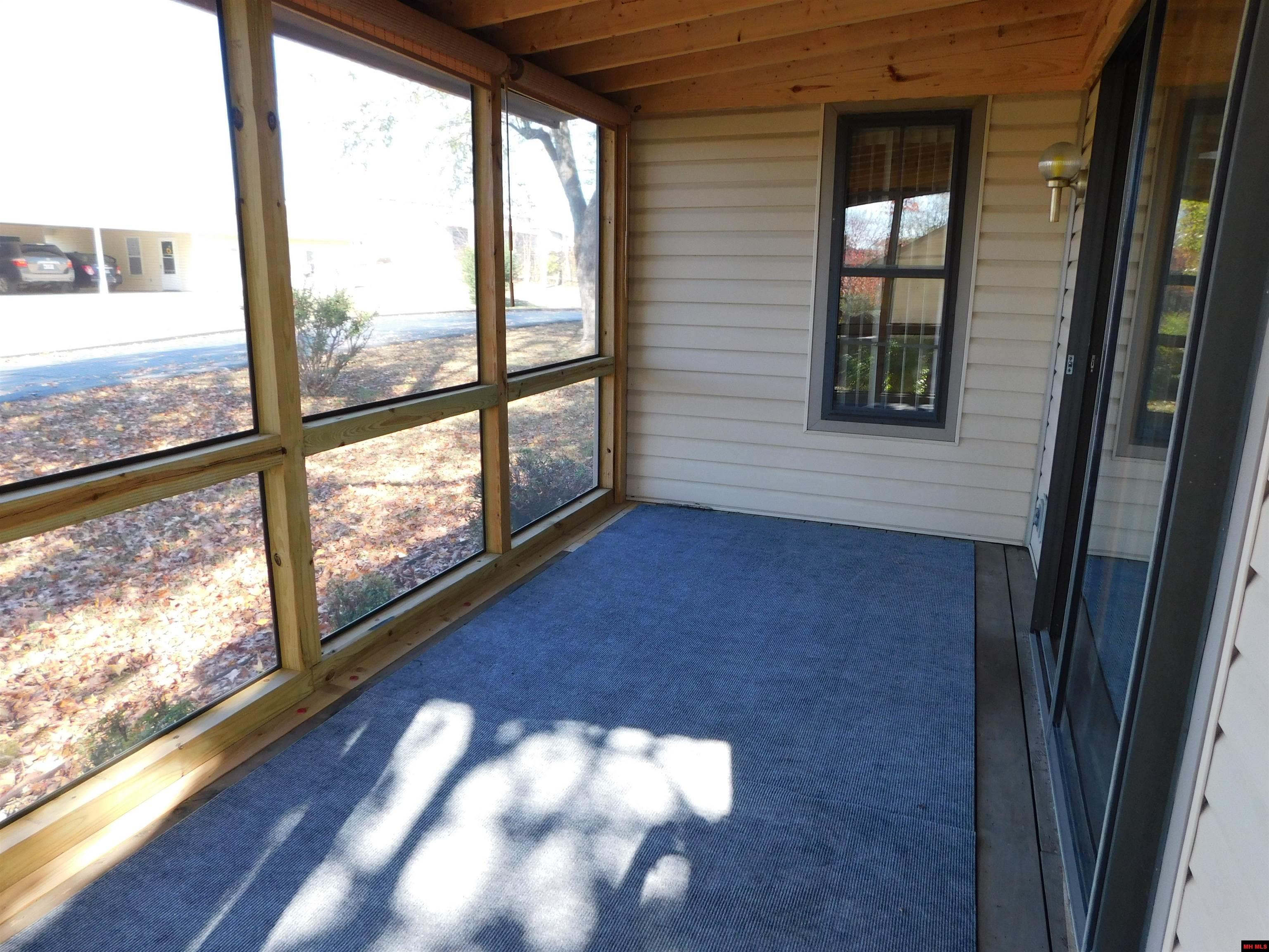1500 POST OAK WAY Mountain Home, AR