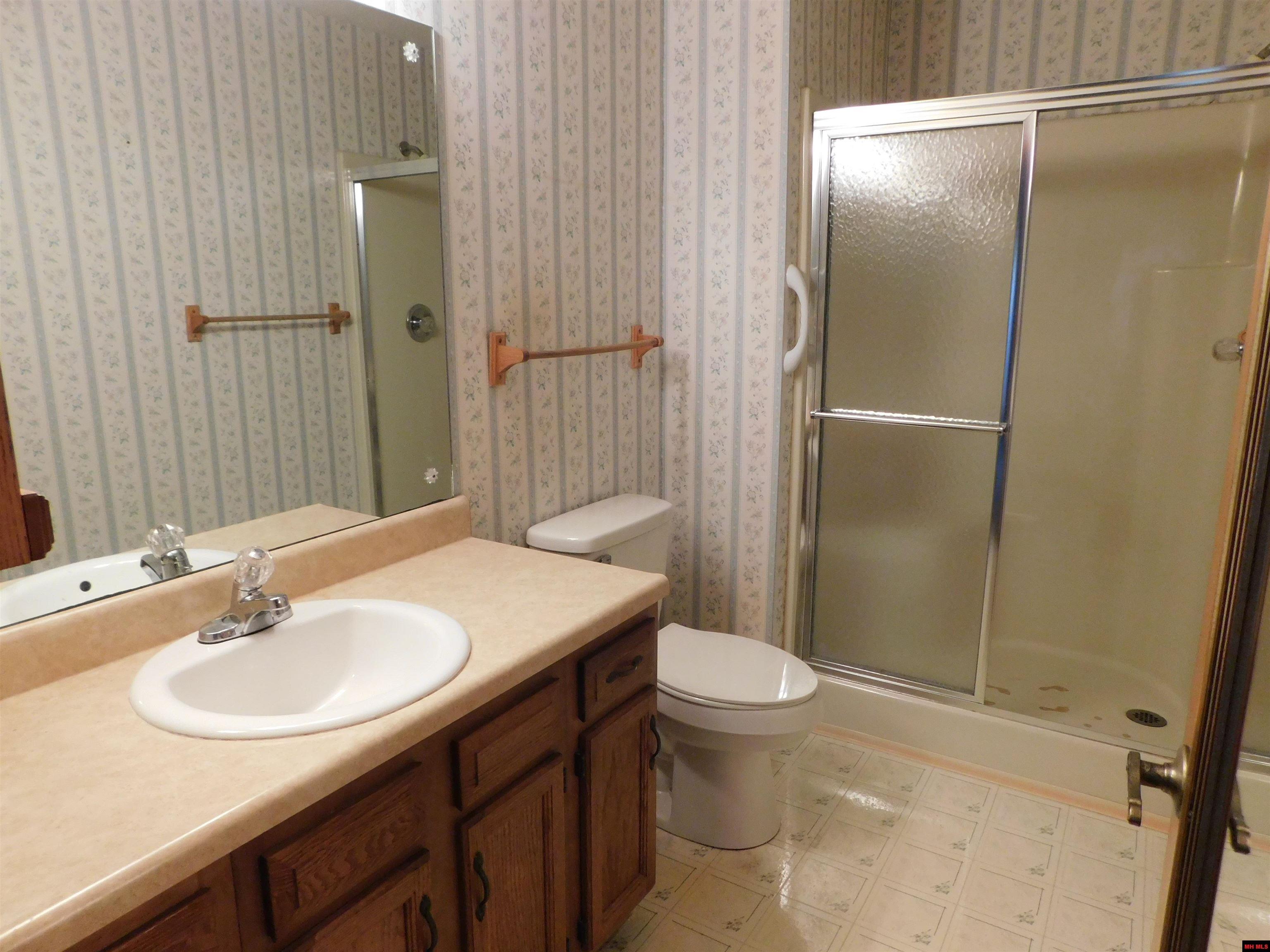 1500 POST OAK WAY Mountain Home, AR