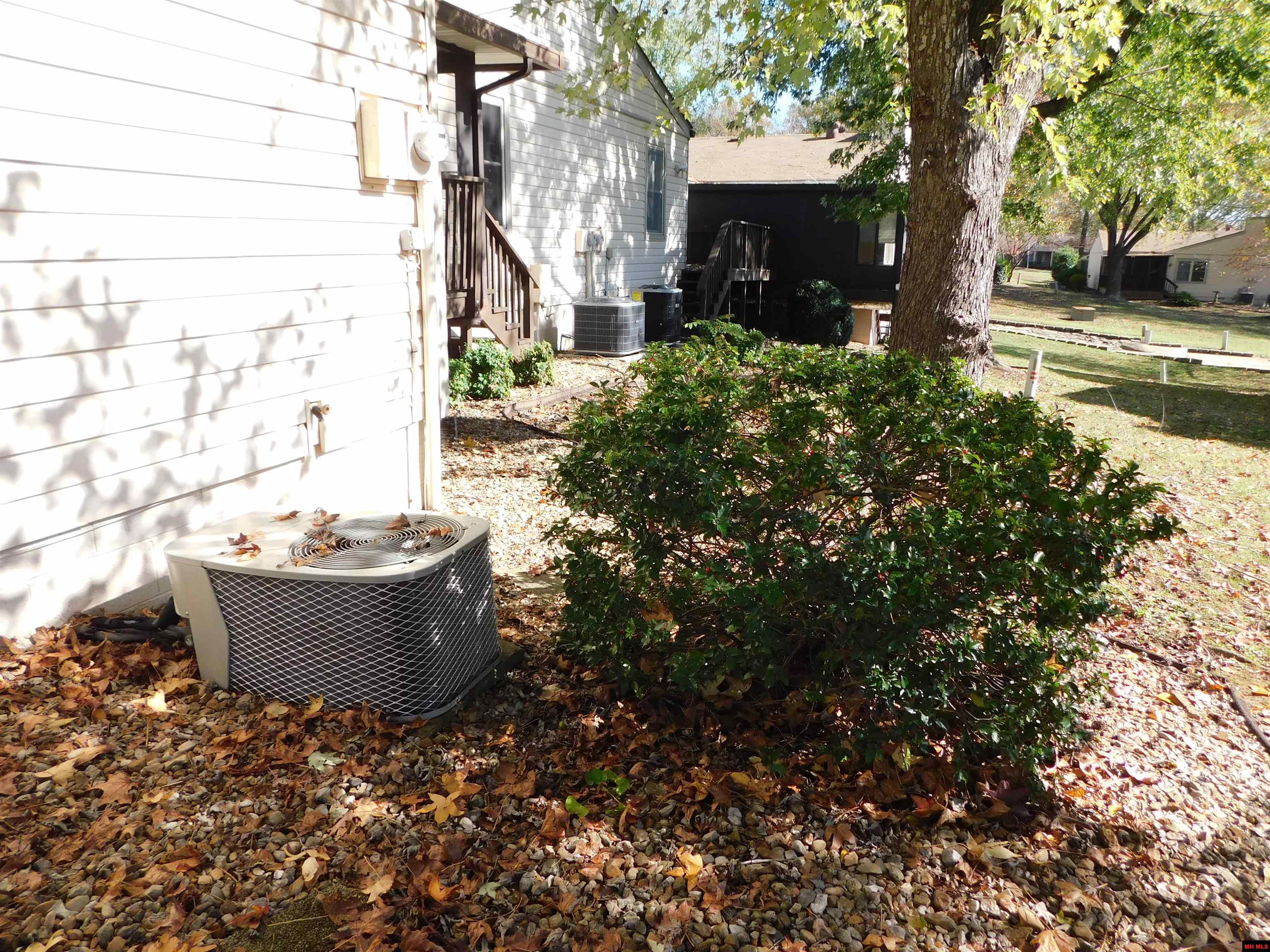 1500 POST OAK WAY Mountain Home, AR