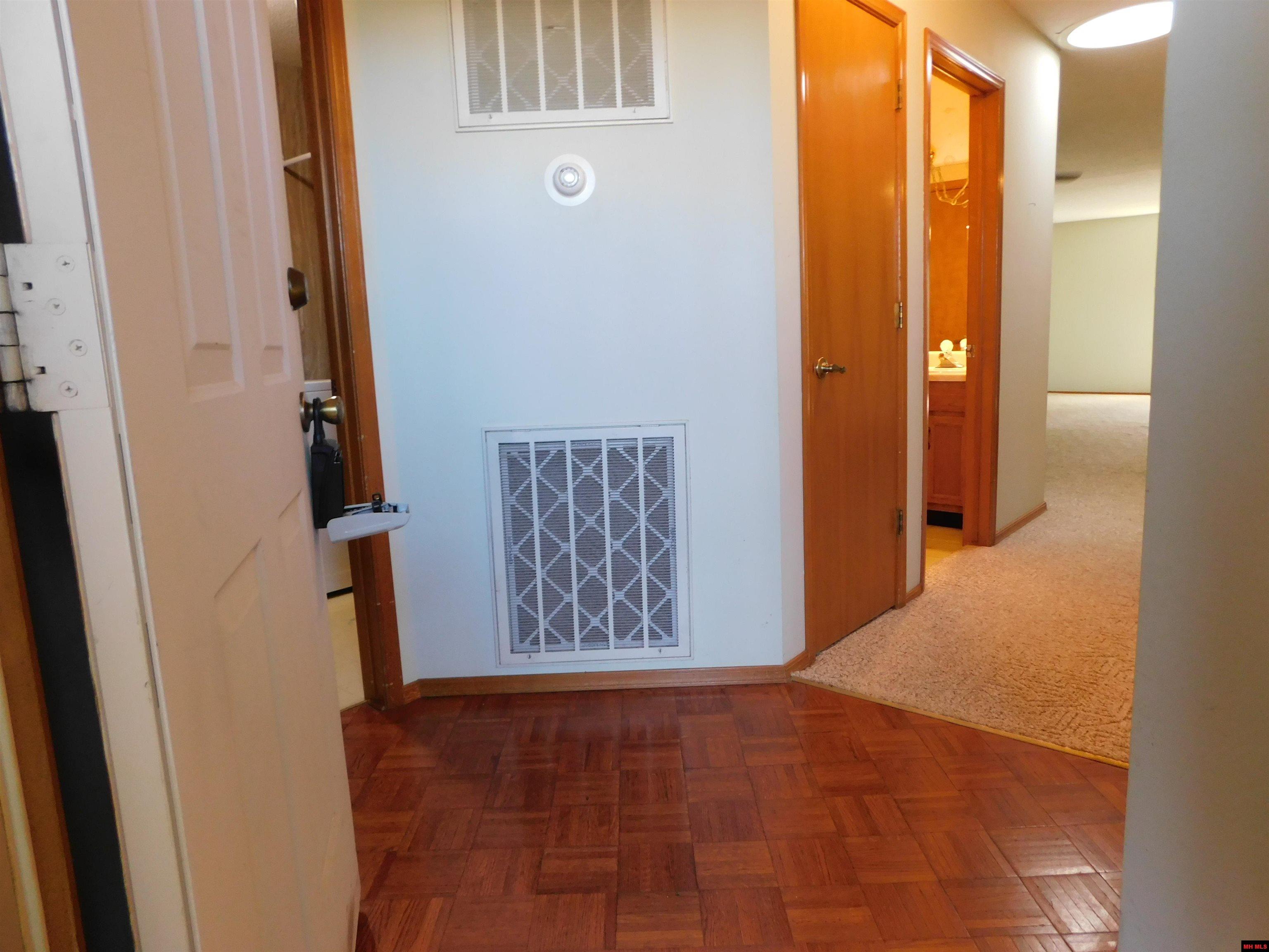 1500 POST OAK WAY Mountain Home, AR
