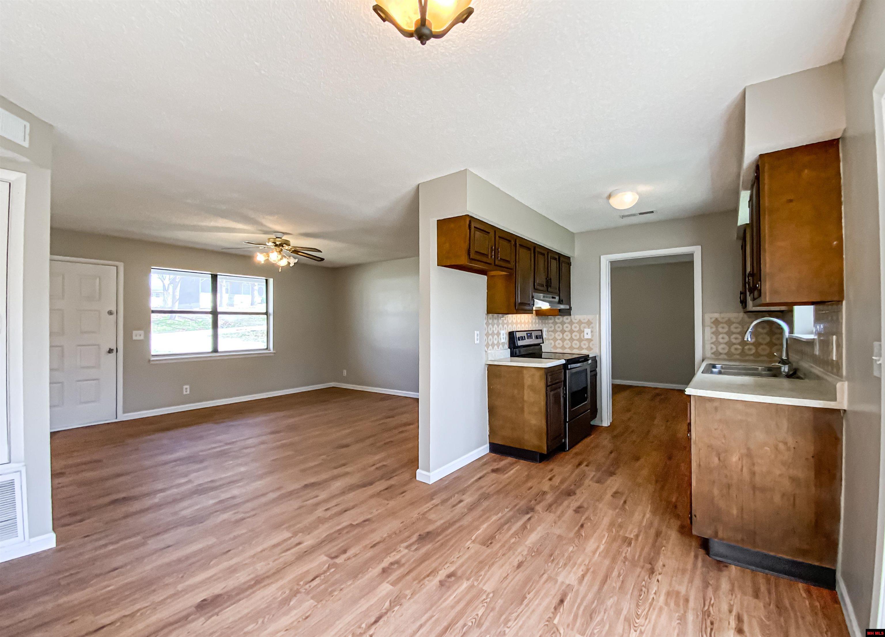 701 SUMMERHILL DRIVE Gassville, AR