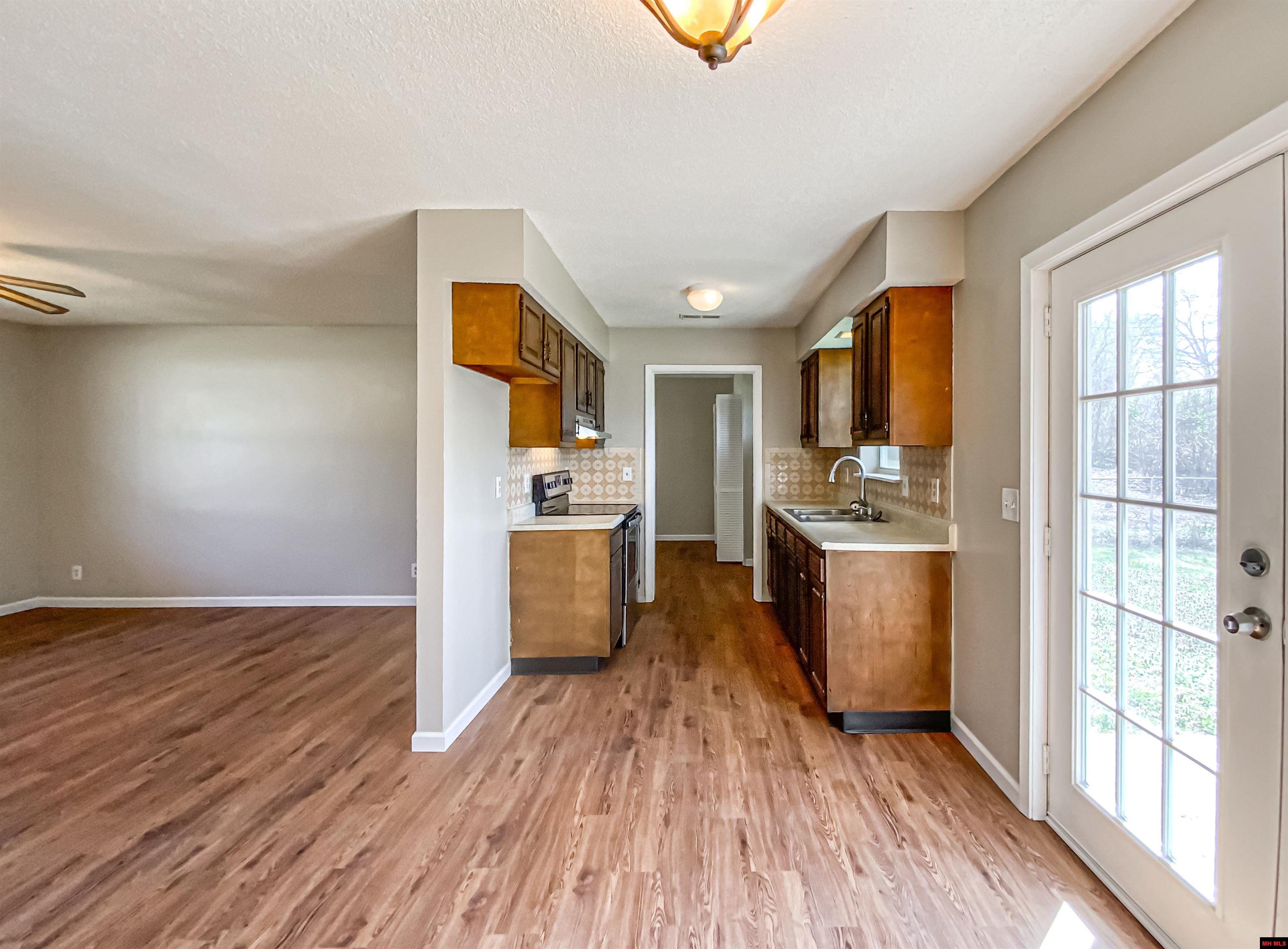 701 SUMMERHILL DRIVE Gassville, AR